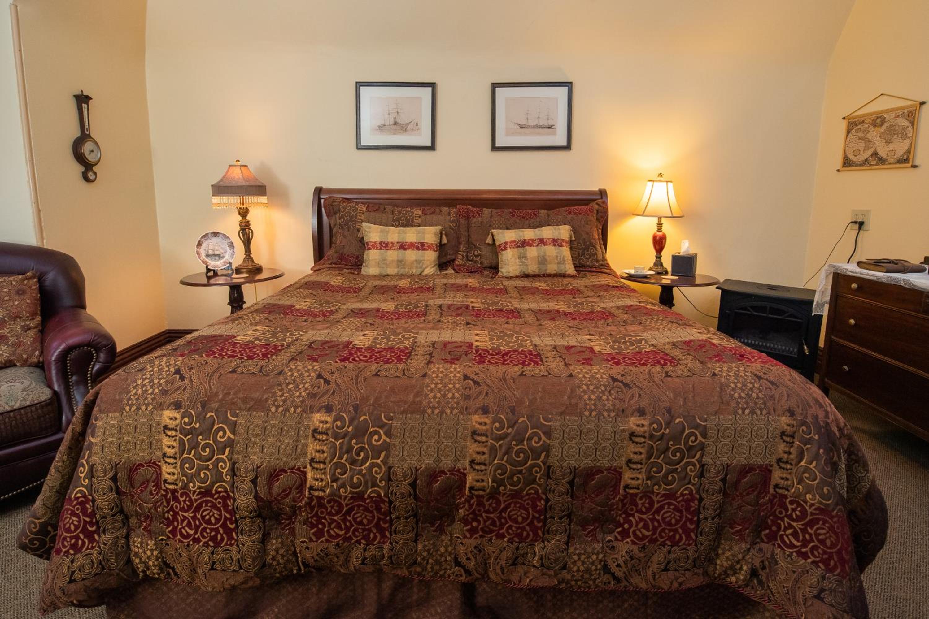 King Room with Spa Bath photo 3