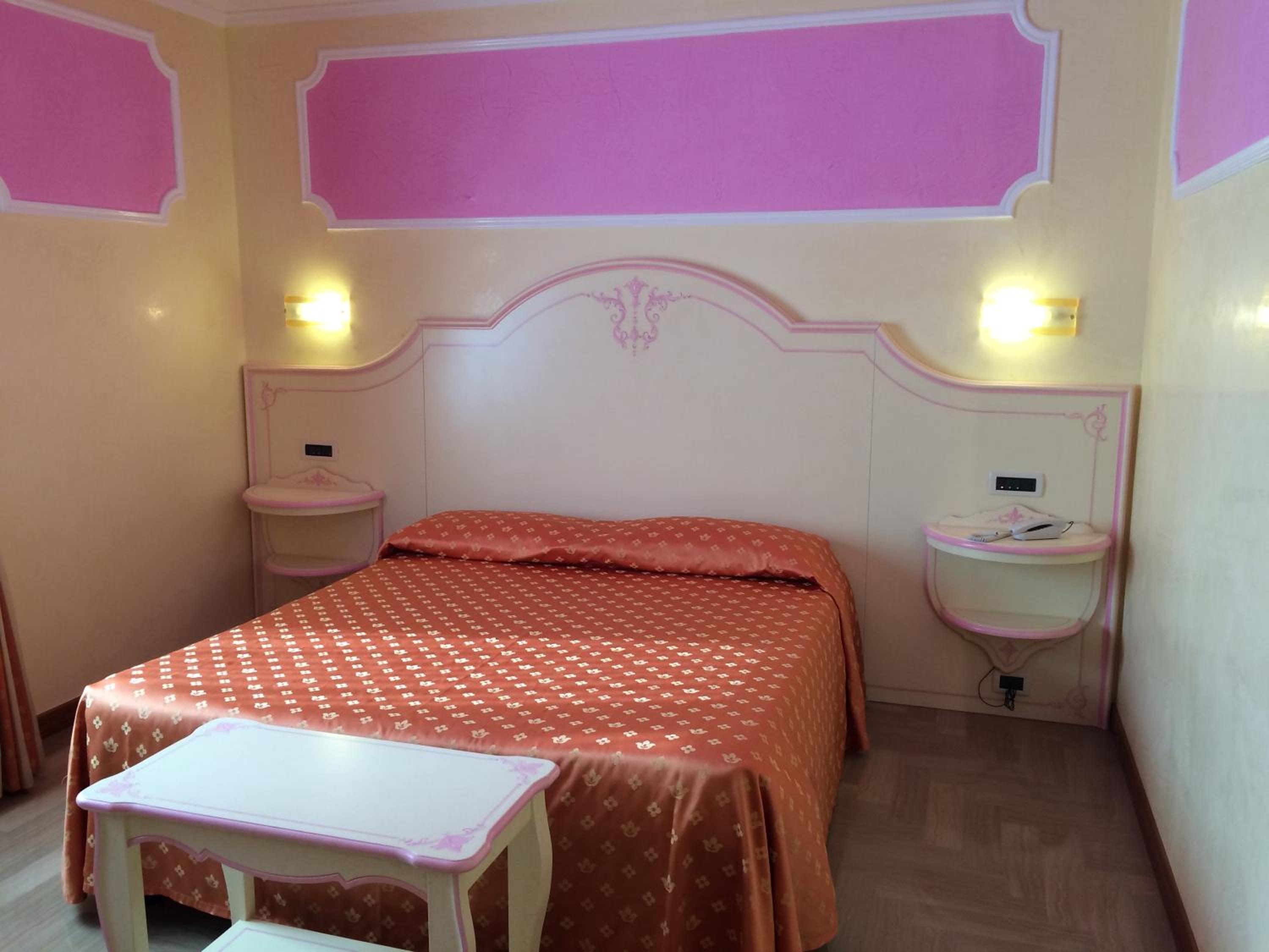 Quadruple Room - Photo 4