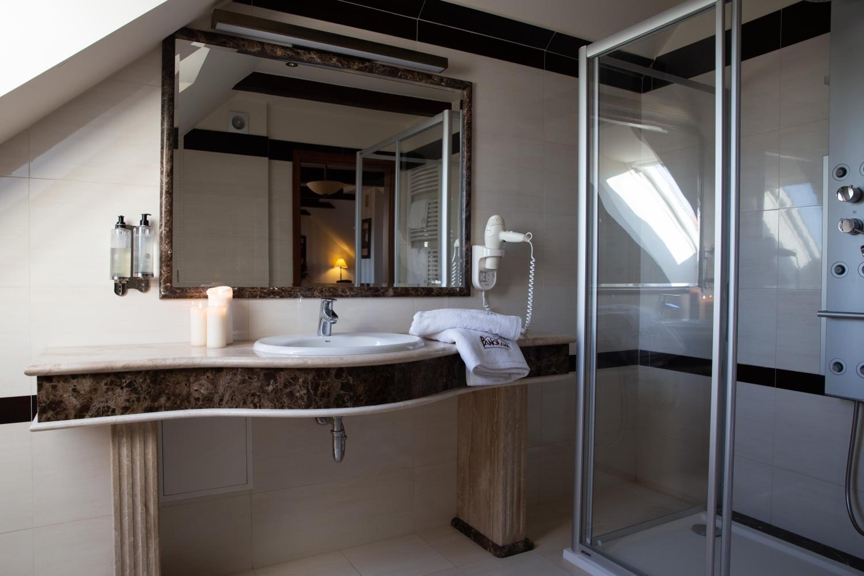 Suite photo 2