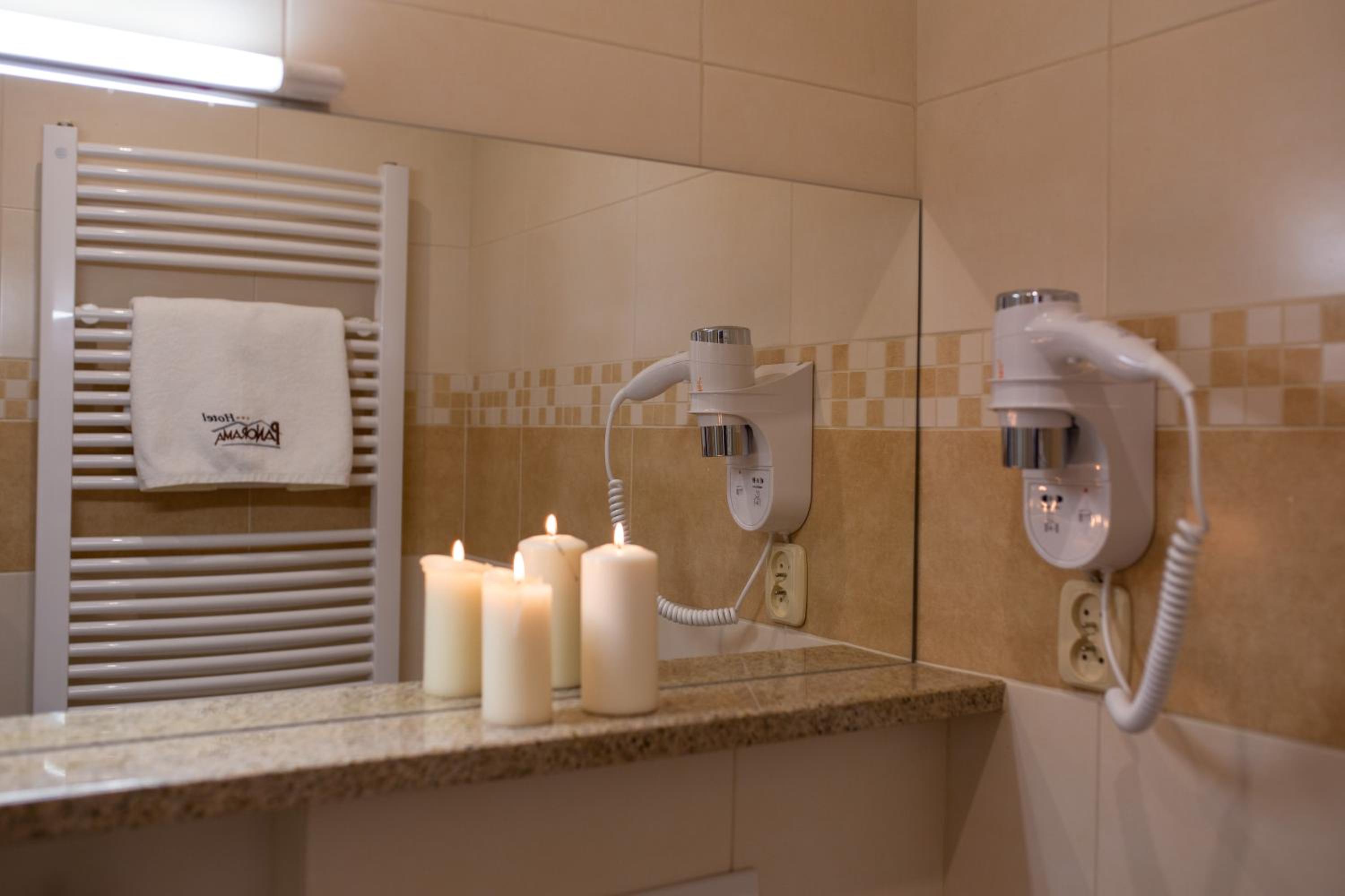 Deluxe Double or Twin Room - Photo 3