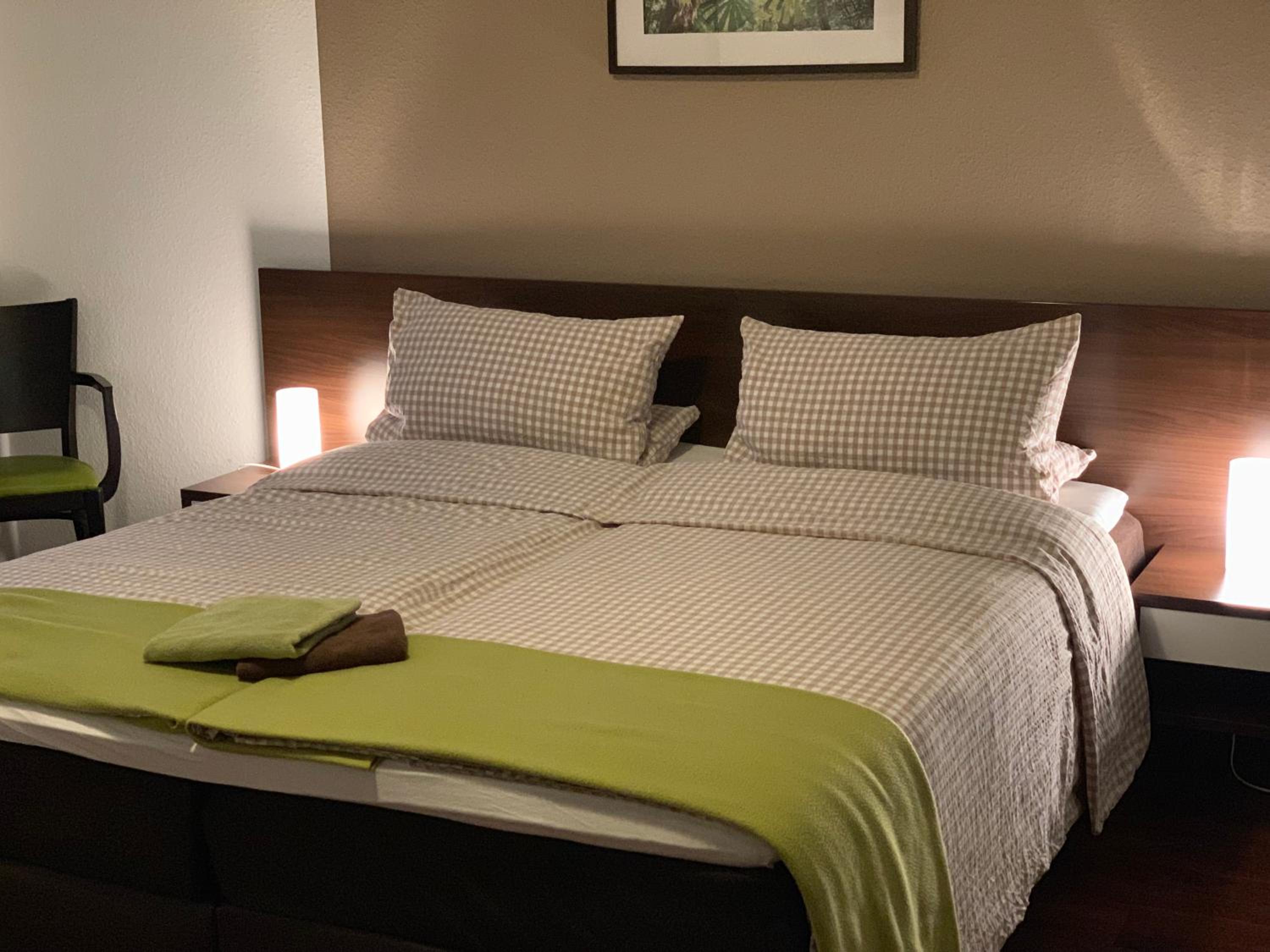 Standard Double Room - Photo 23