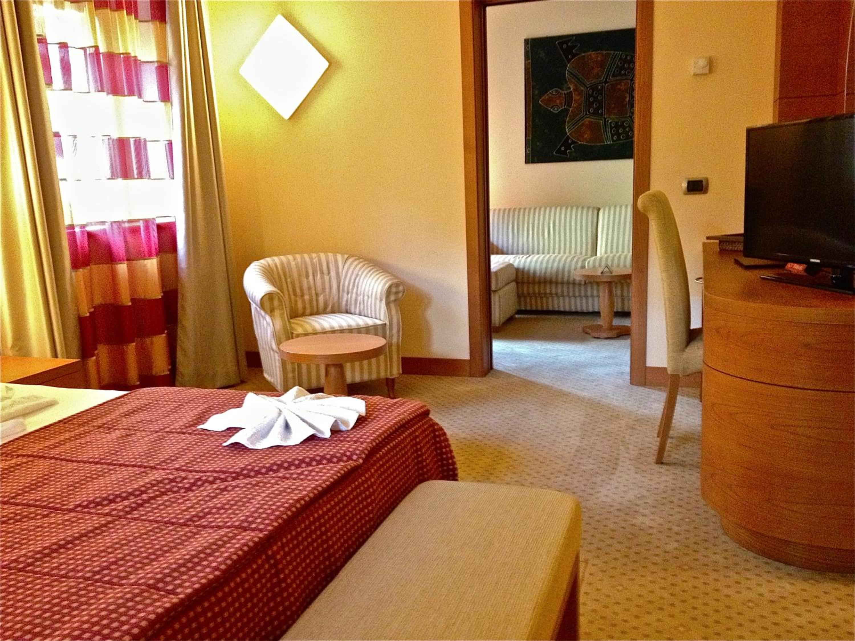 Junior Suite - Photo 8
