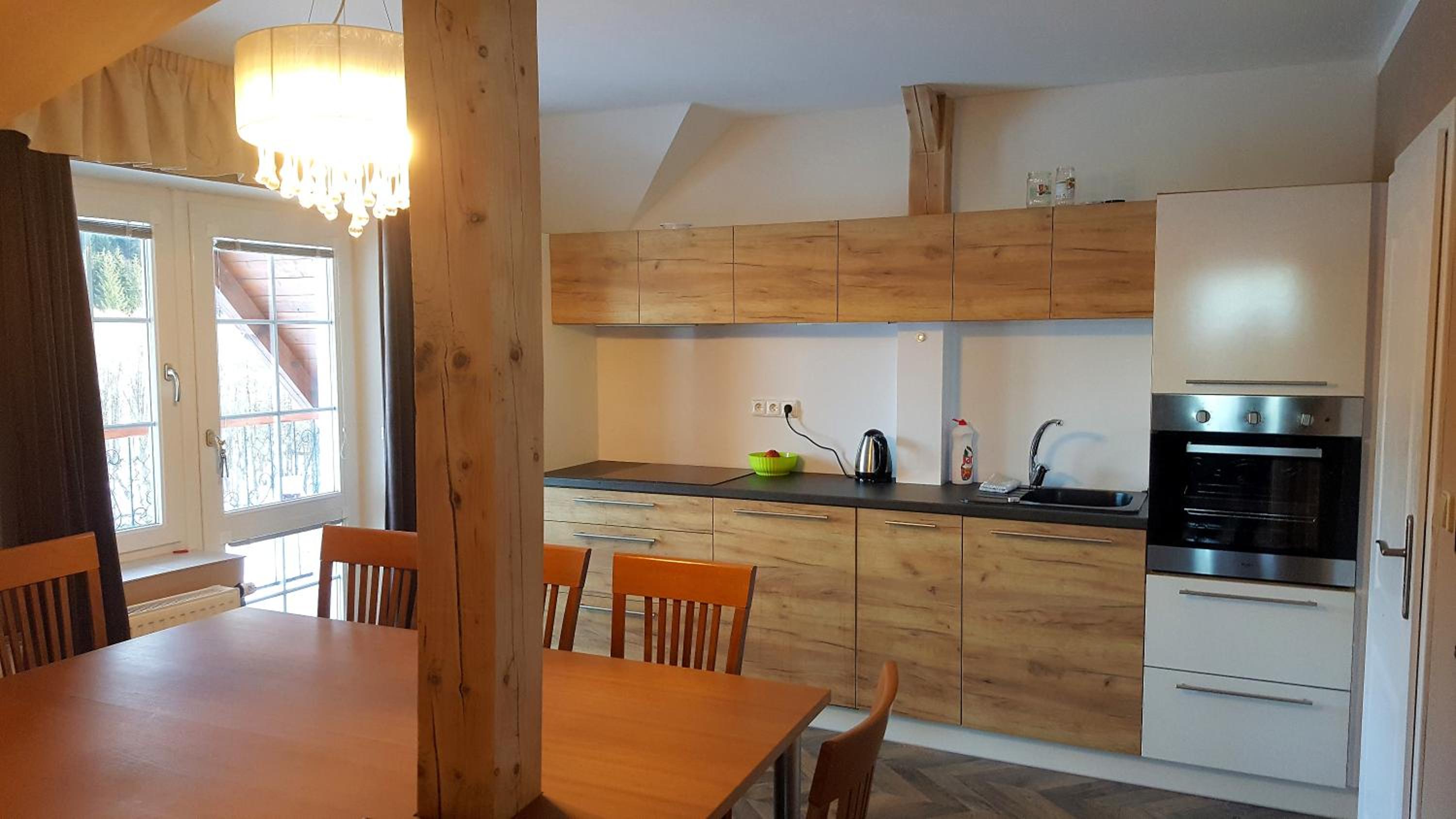 One-Bedroom Apartment with Shared Kitchen photo 3