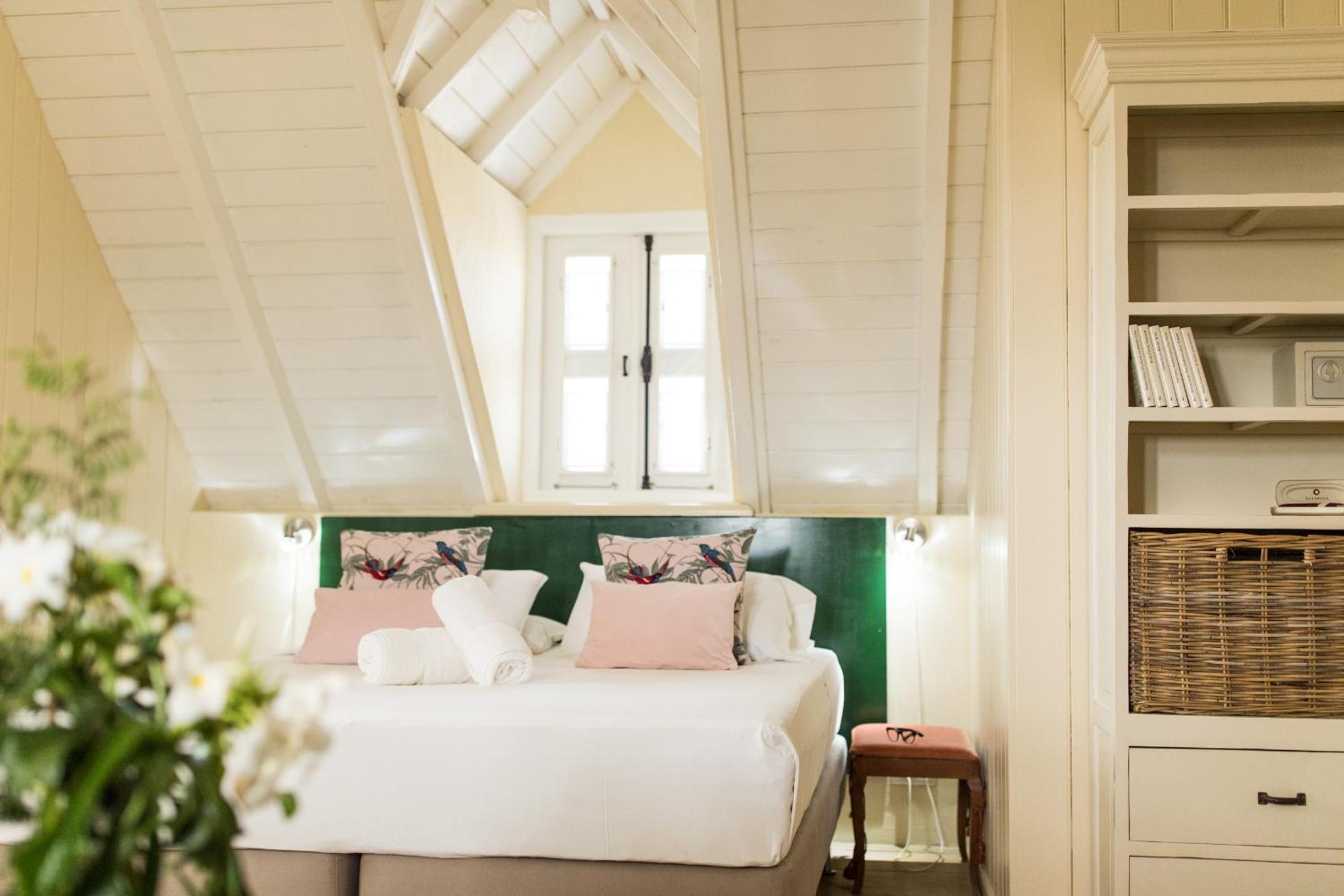 Queen Room photo 1