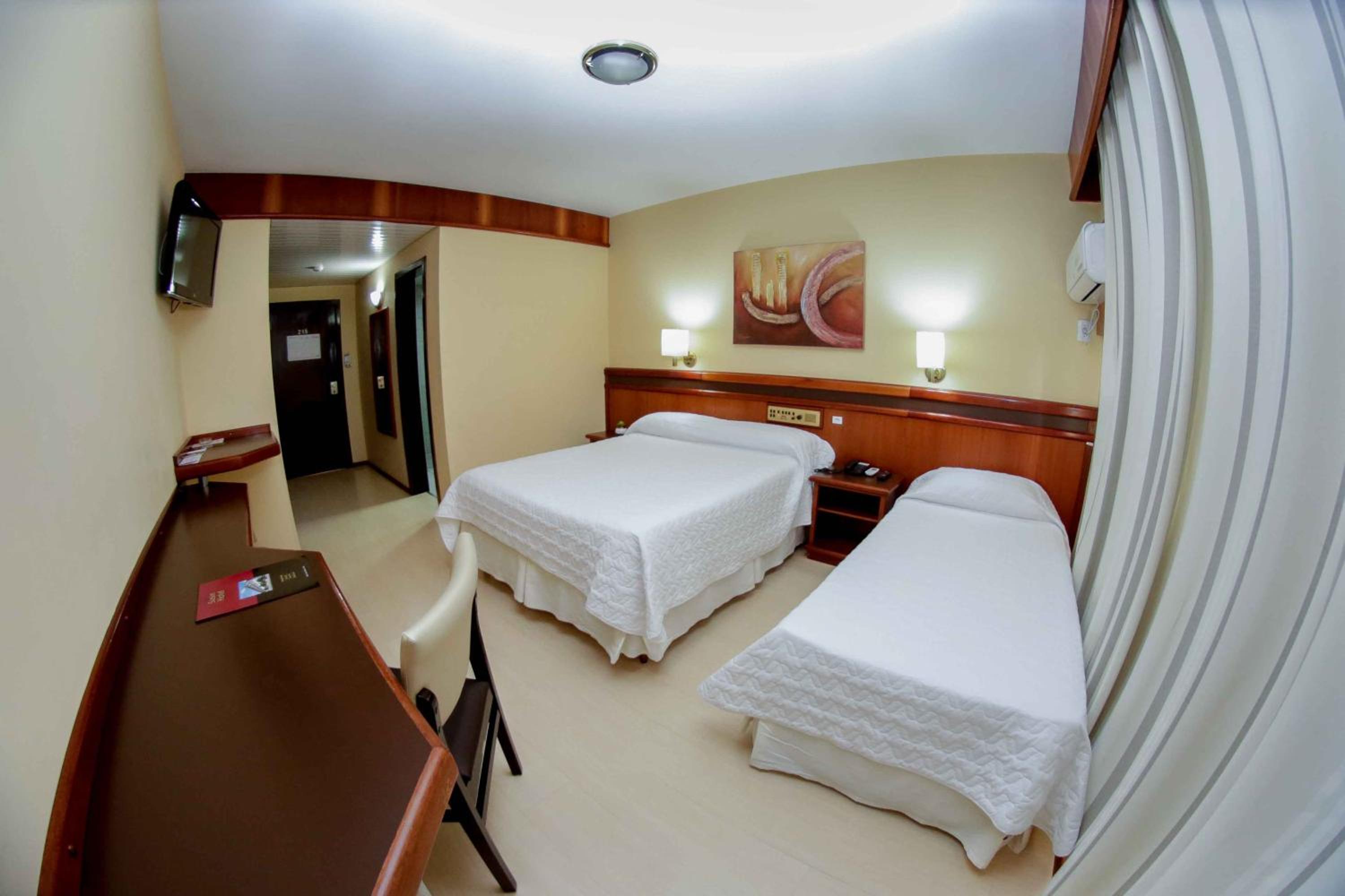 Luxury Triple Room photo 3