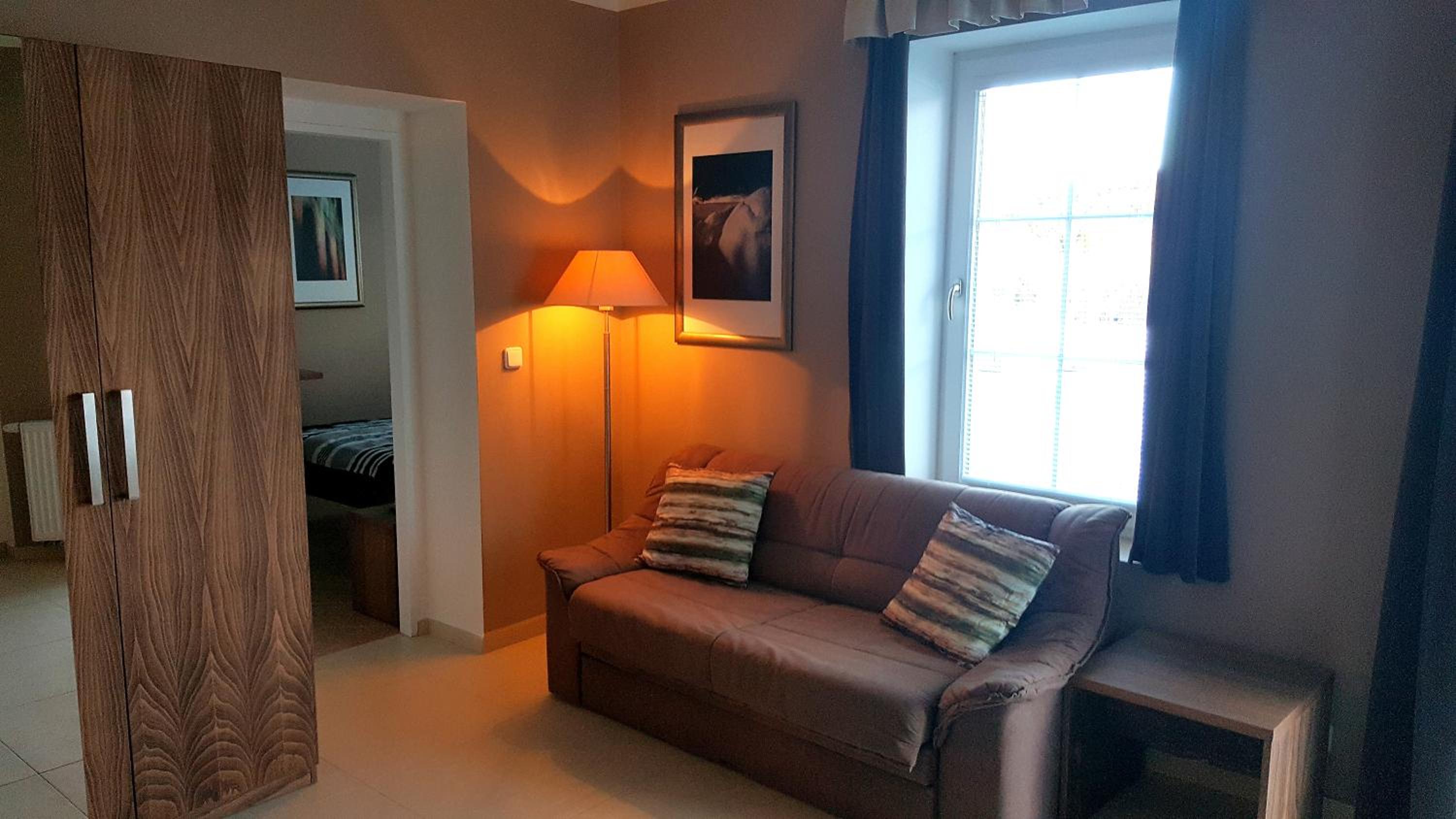 One-Bedroom Apartment photo 1