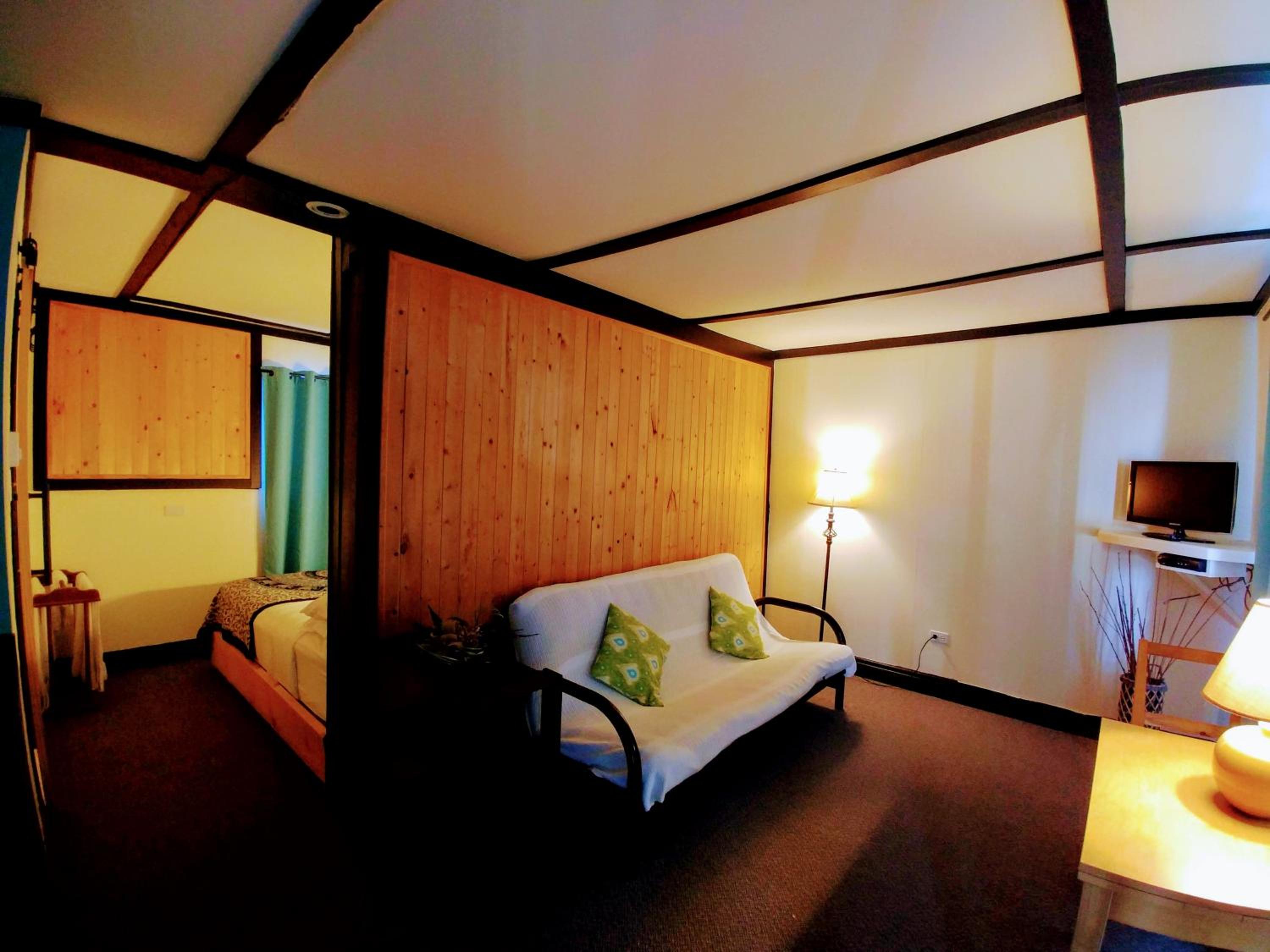 Suite with Kitchenette 11