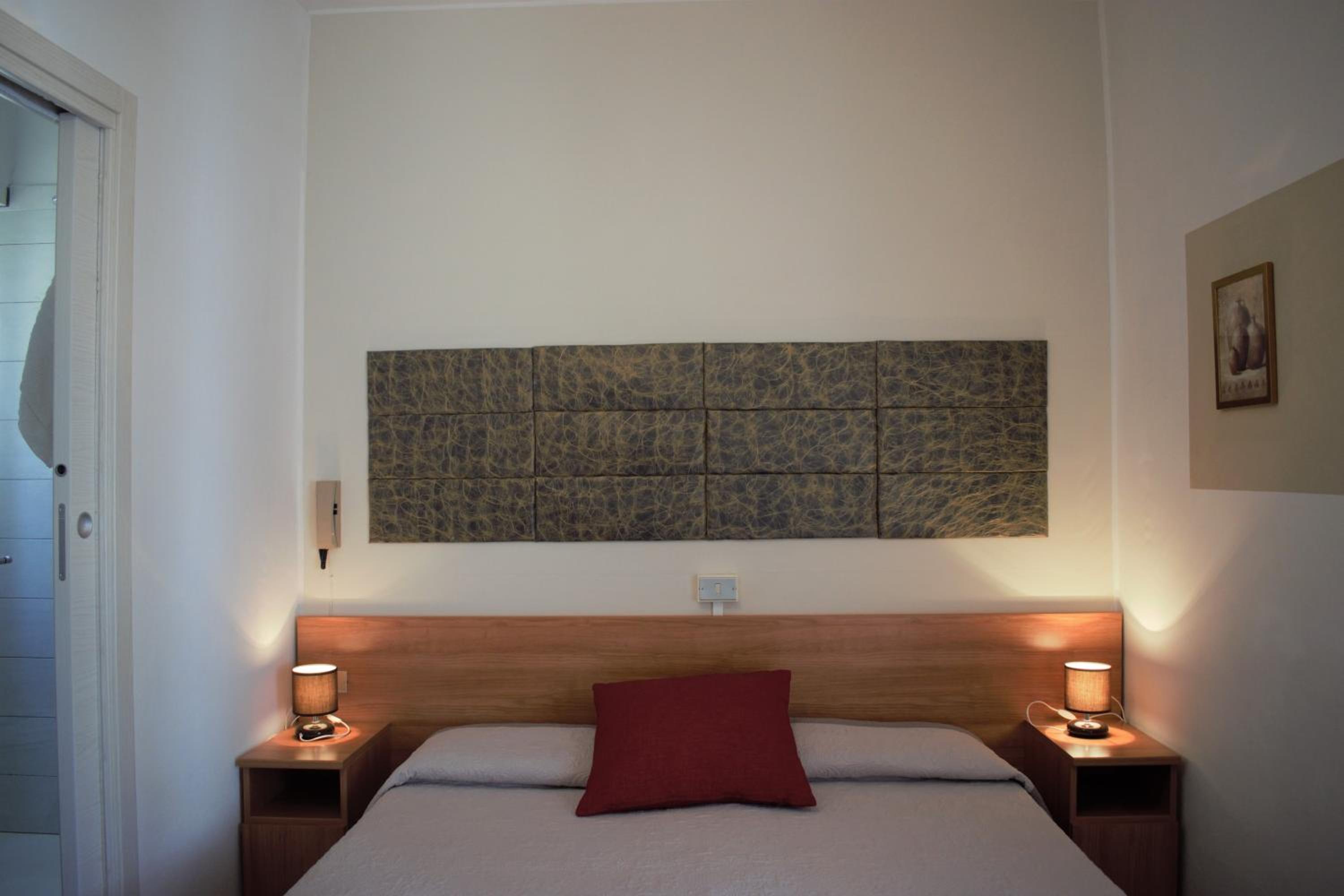 Double Room with Balcony photo 3