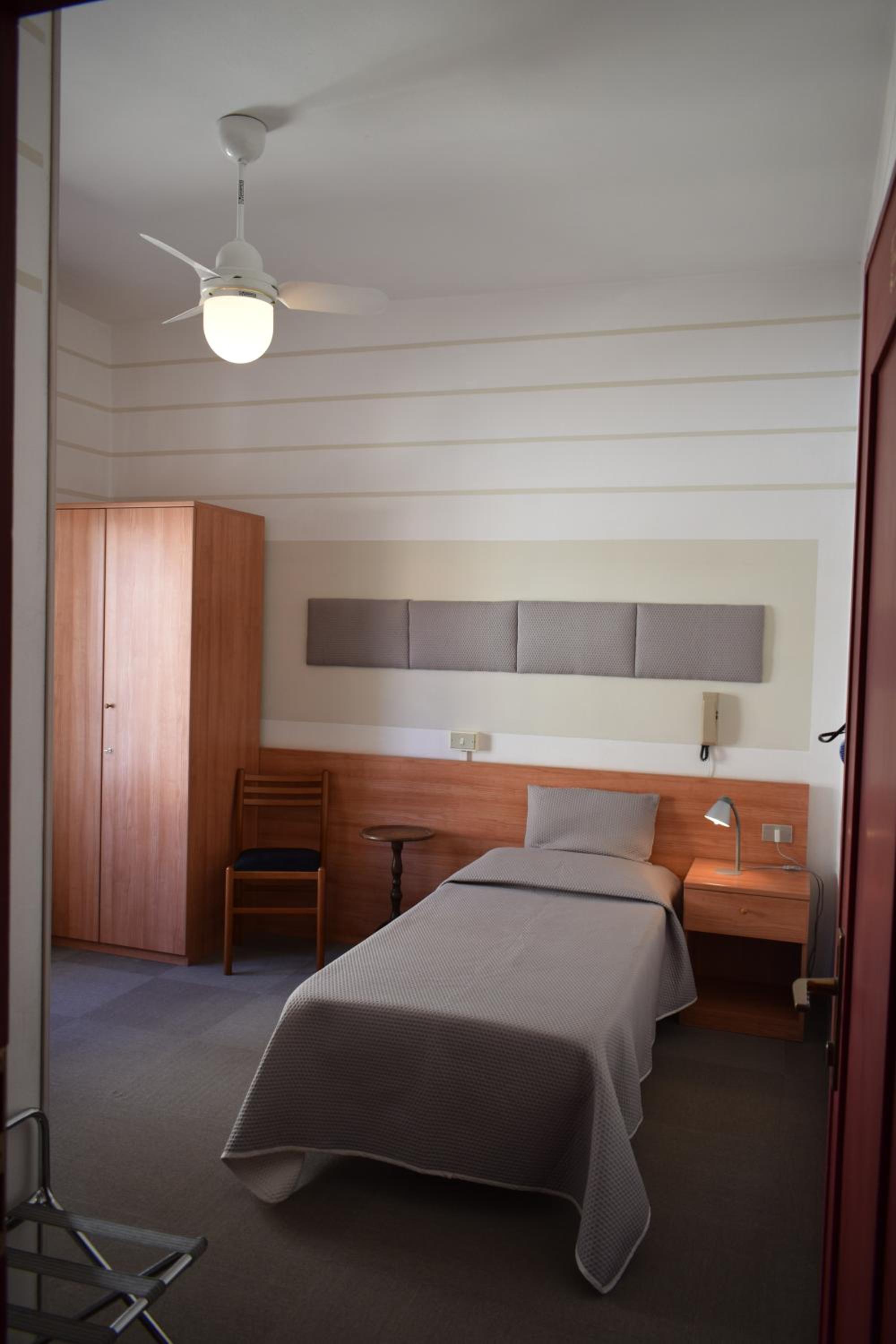 Single Room with Balcony photo 3