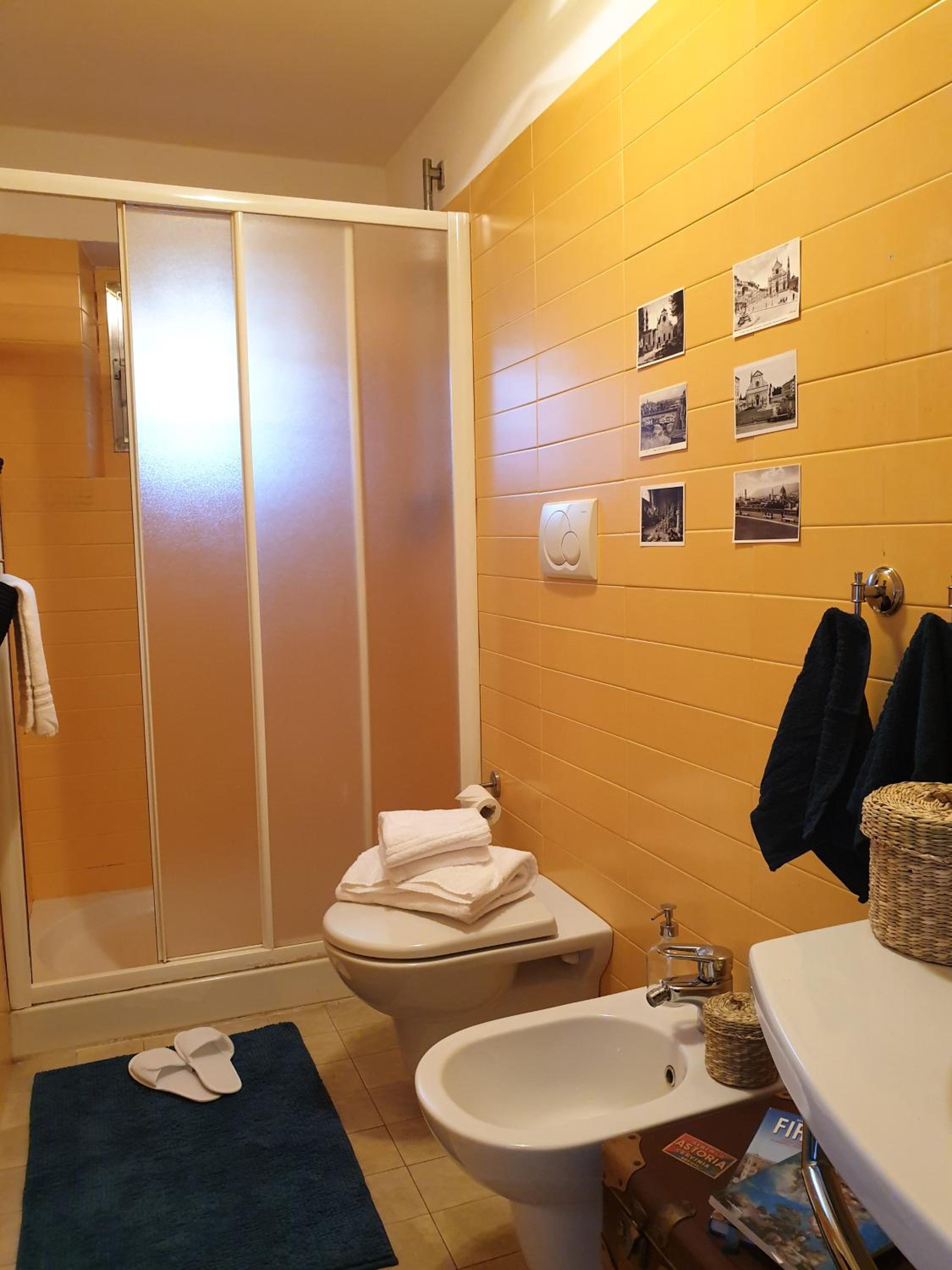 Double Room With Private Bathroom photo 2