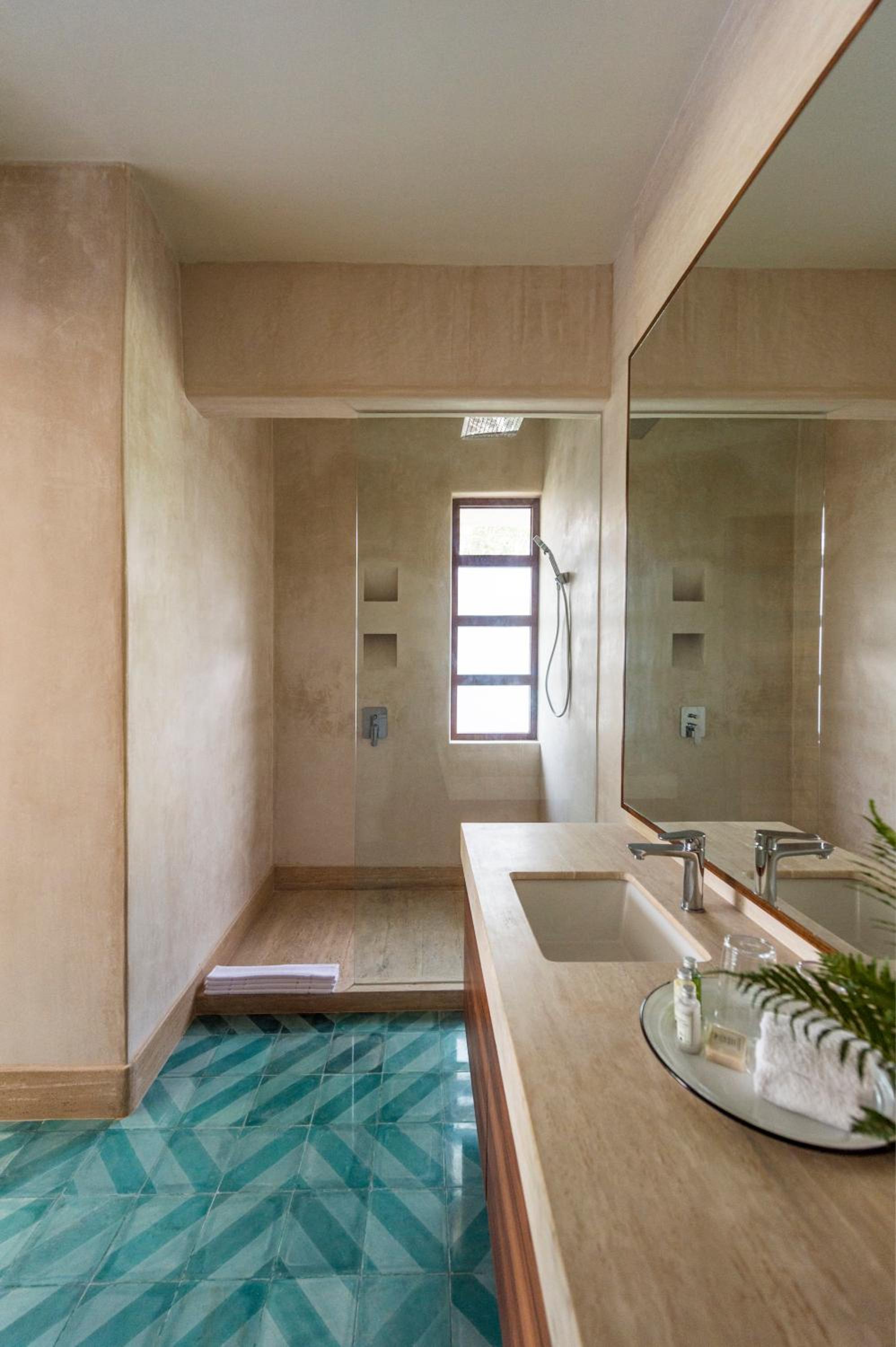 Deluxe Double Suite - Photo 5