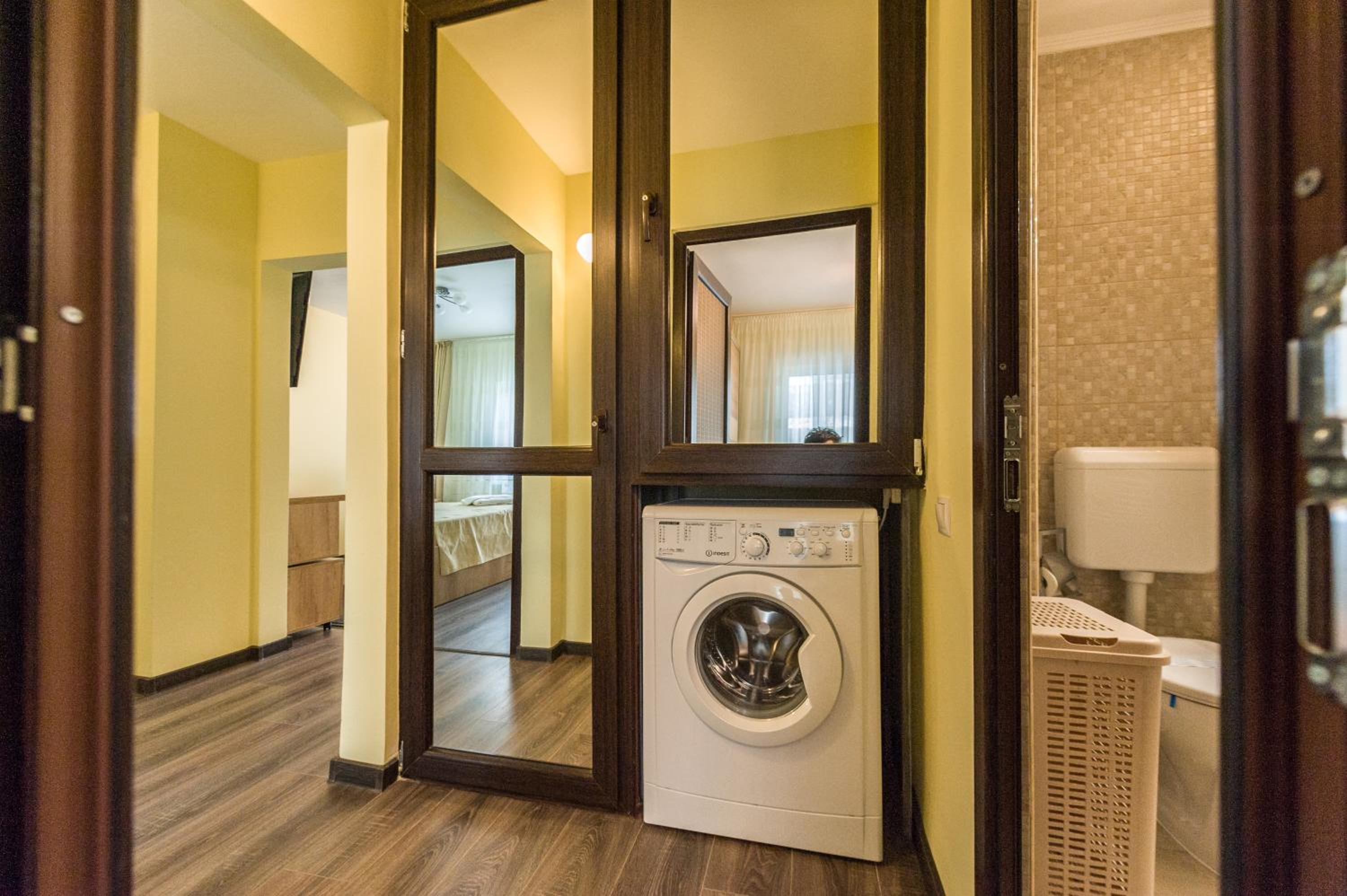 Three-Bedroom Apartment - Photo 24