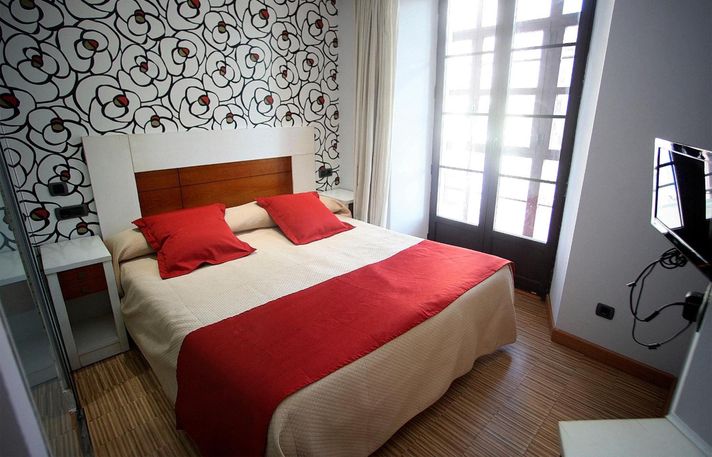 Double or Twin Room with Balcony photo 2