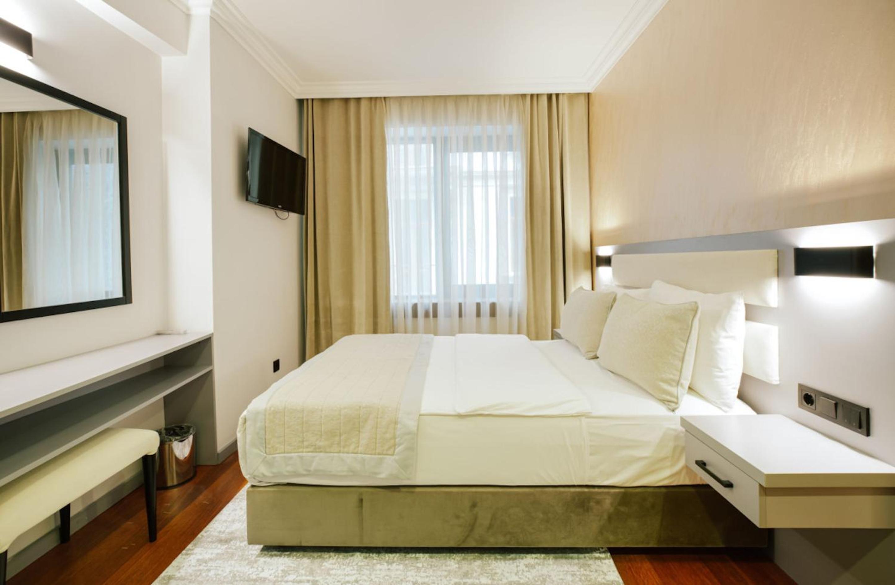 Marble Hotel — photo 124