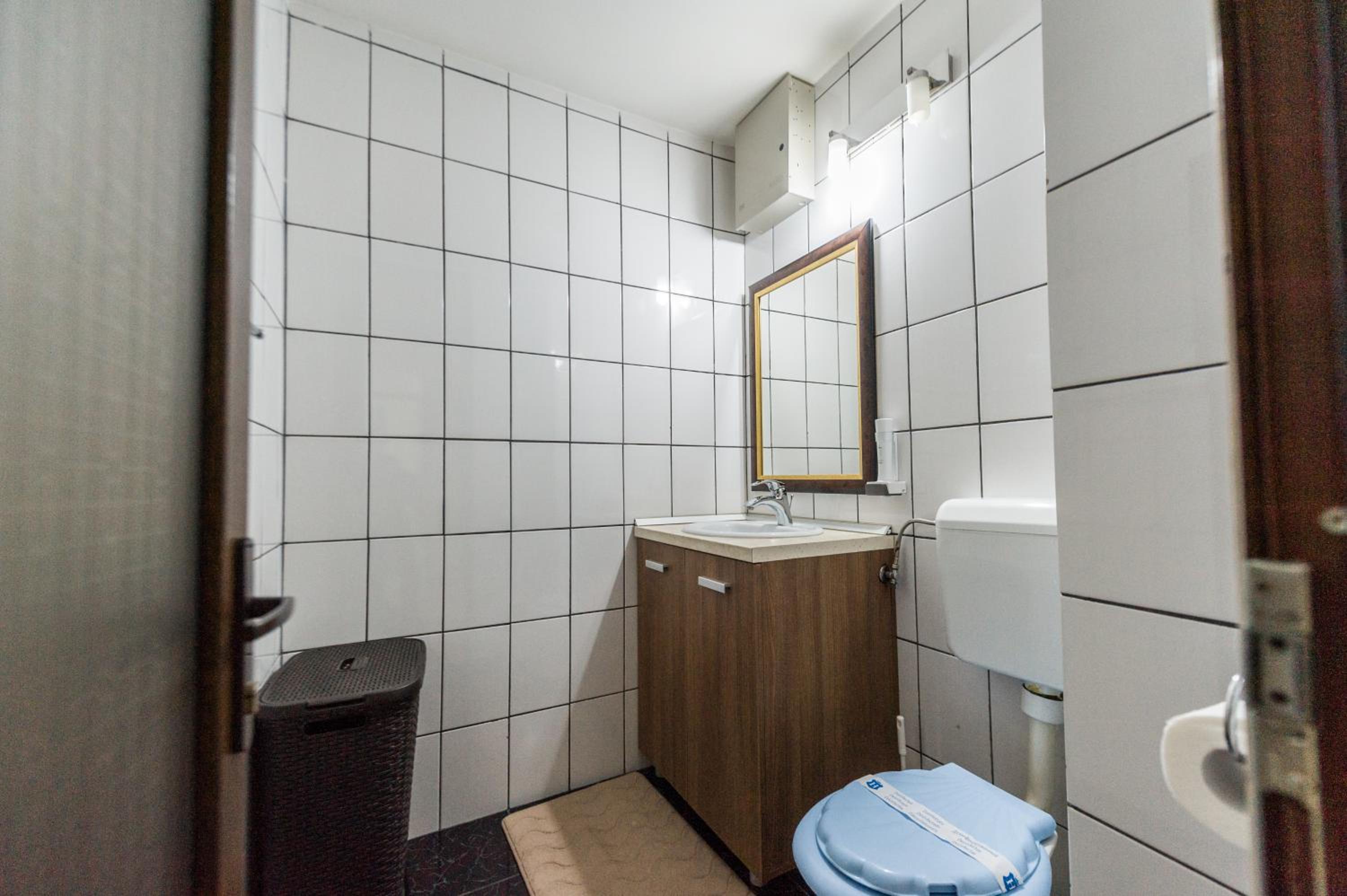 Three-Bedroom Apartment - Photo 3