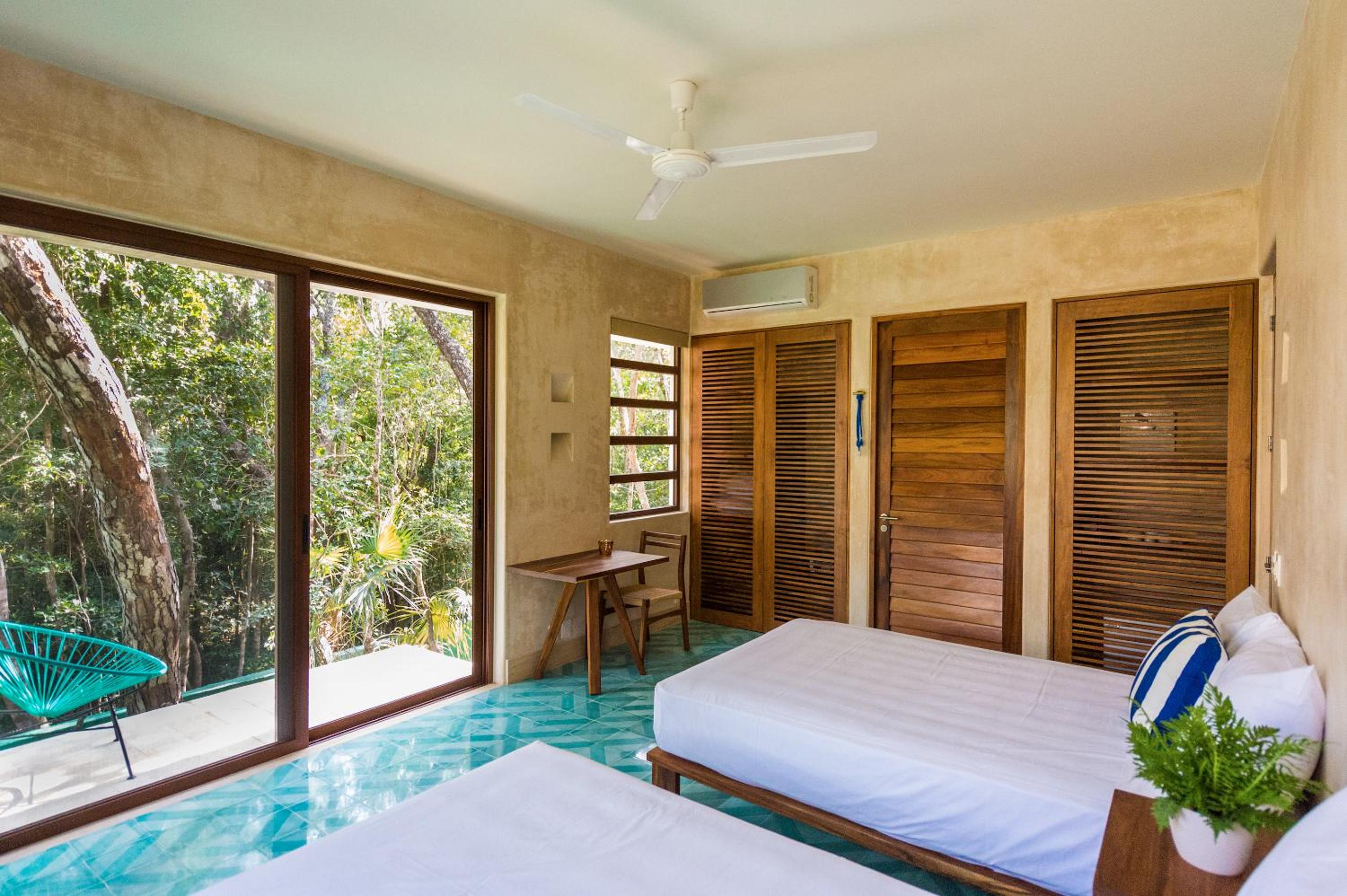 Deluxe Double Suite - Photo 8