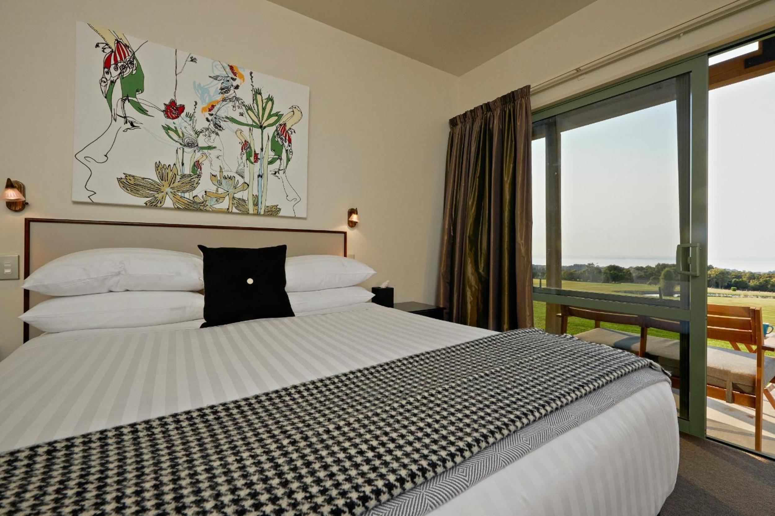 Superior King Suite