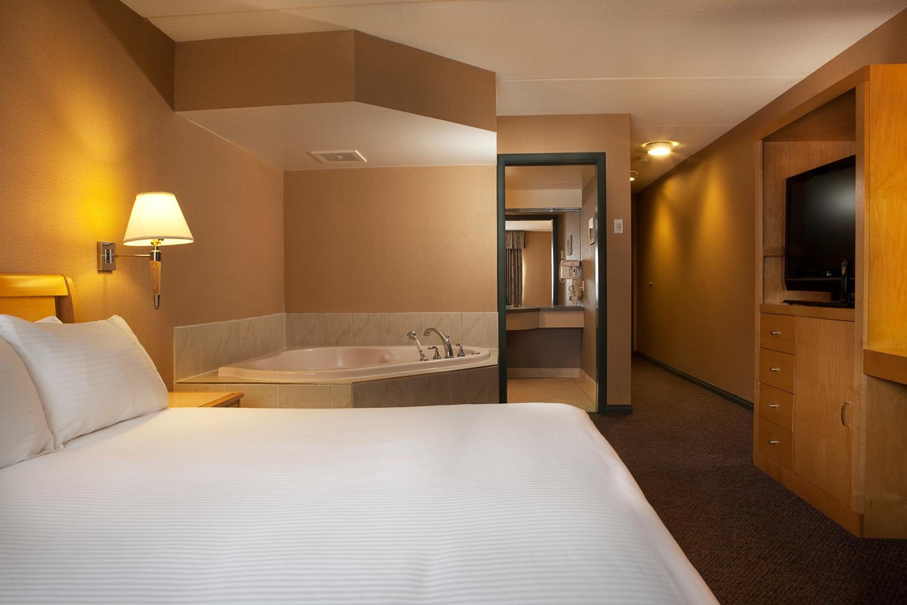King Studio Suite - Non-Smoking - Photo 1