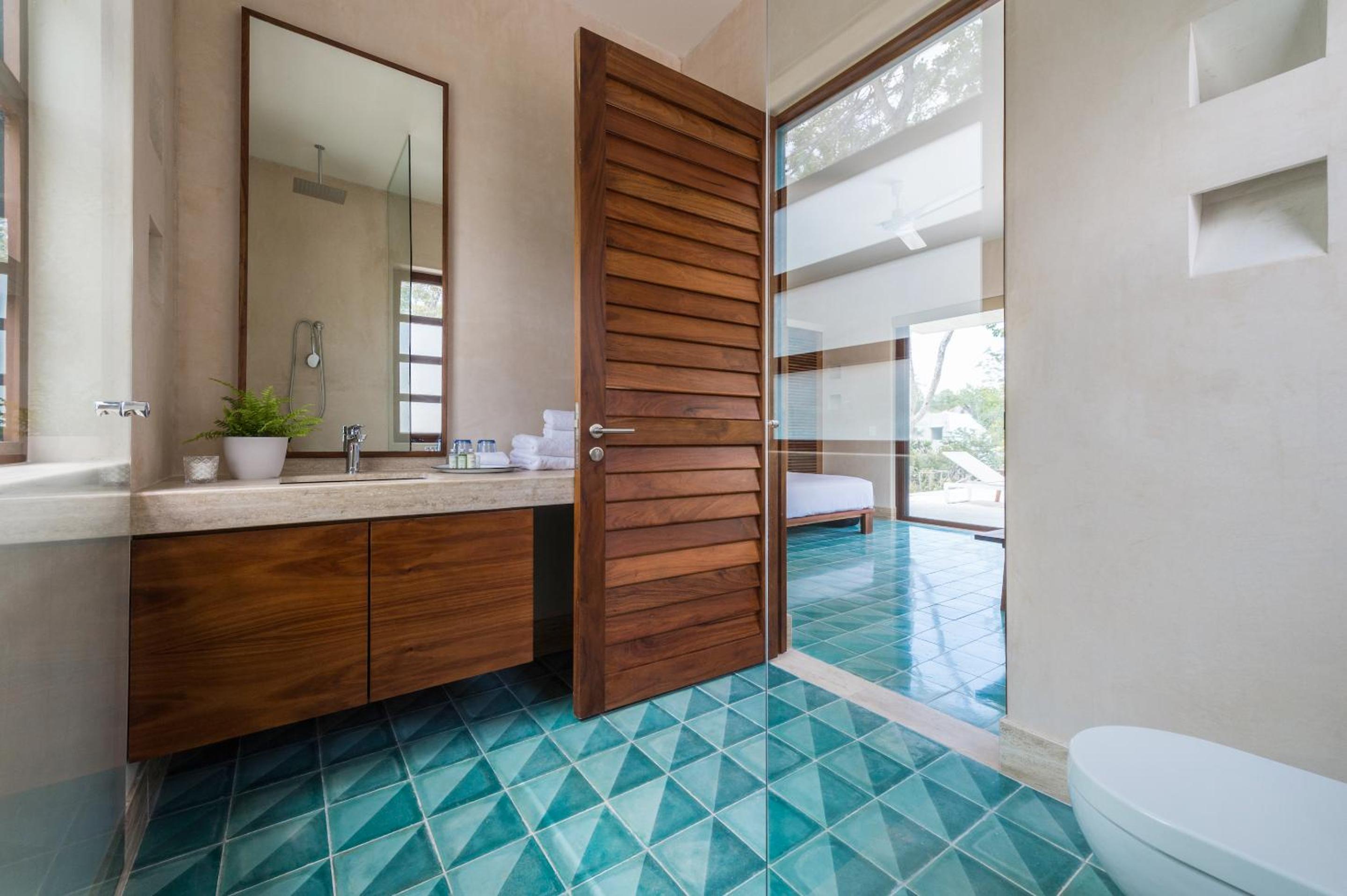 Hideaway Royal Suite - Photo 6