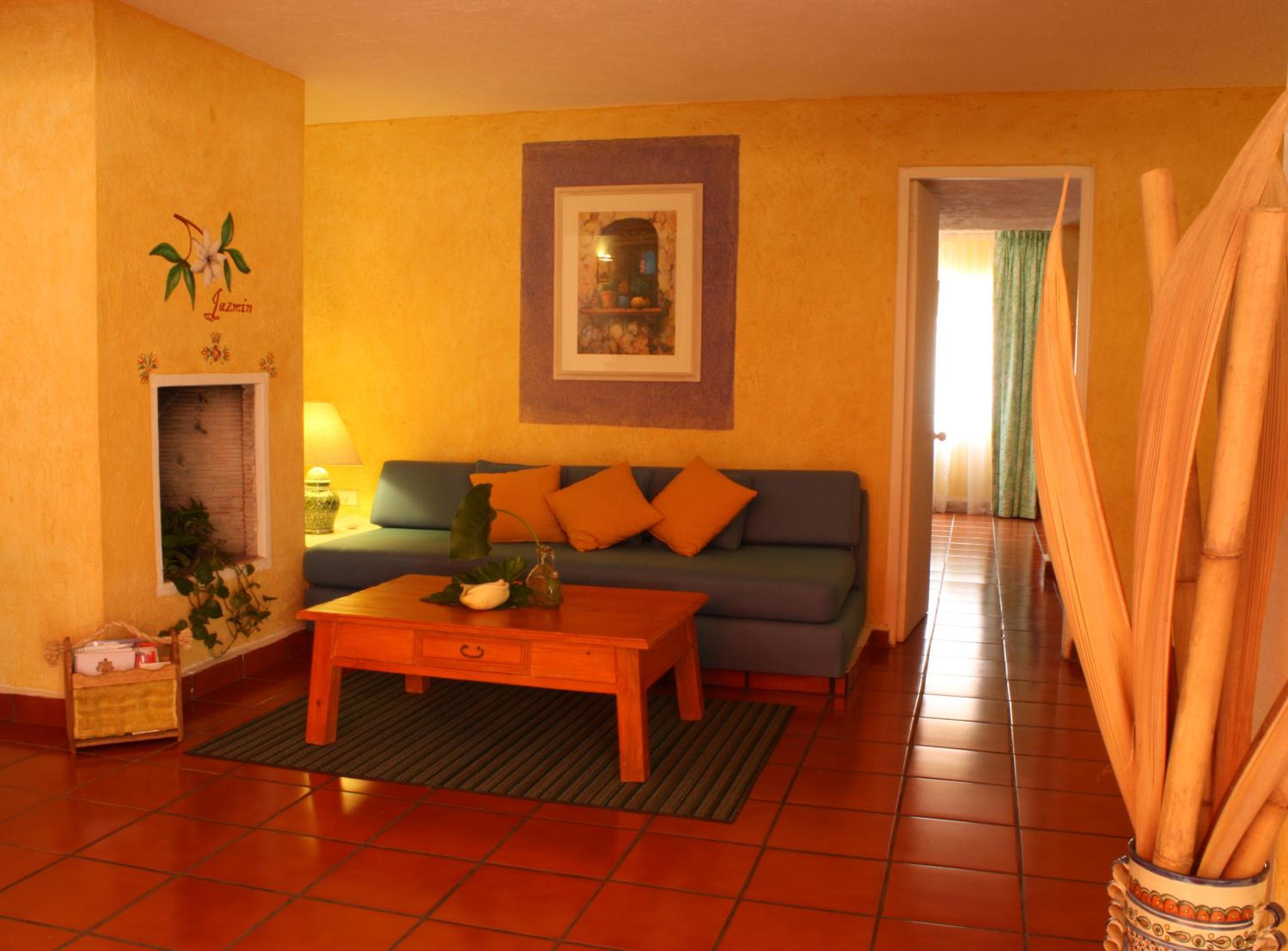 Junior Suite with Two Double Beds - Photo 4