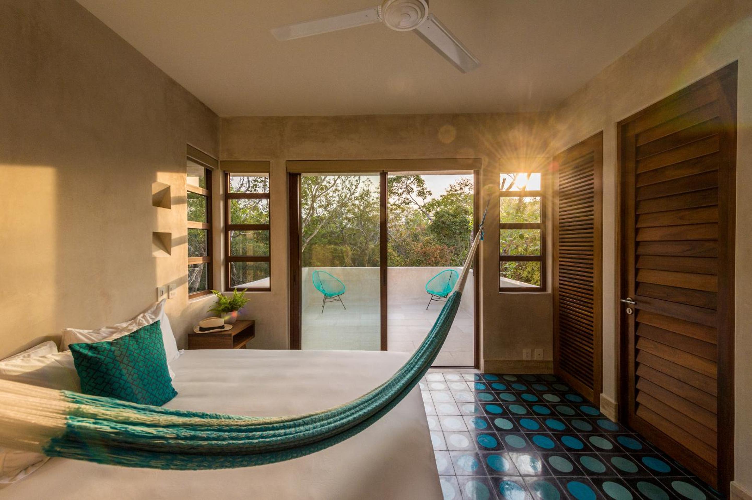 Panoramic Terrace King Suite - Photo 9