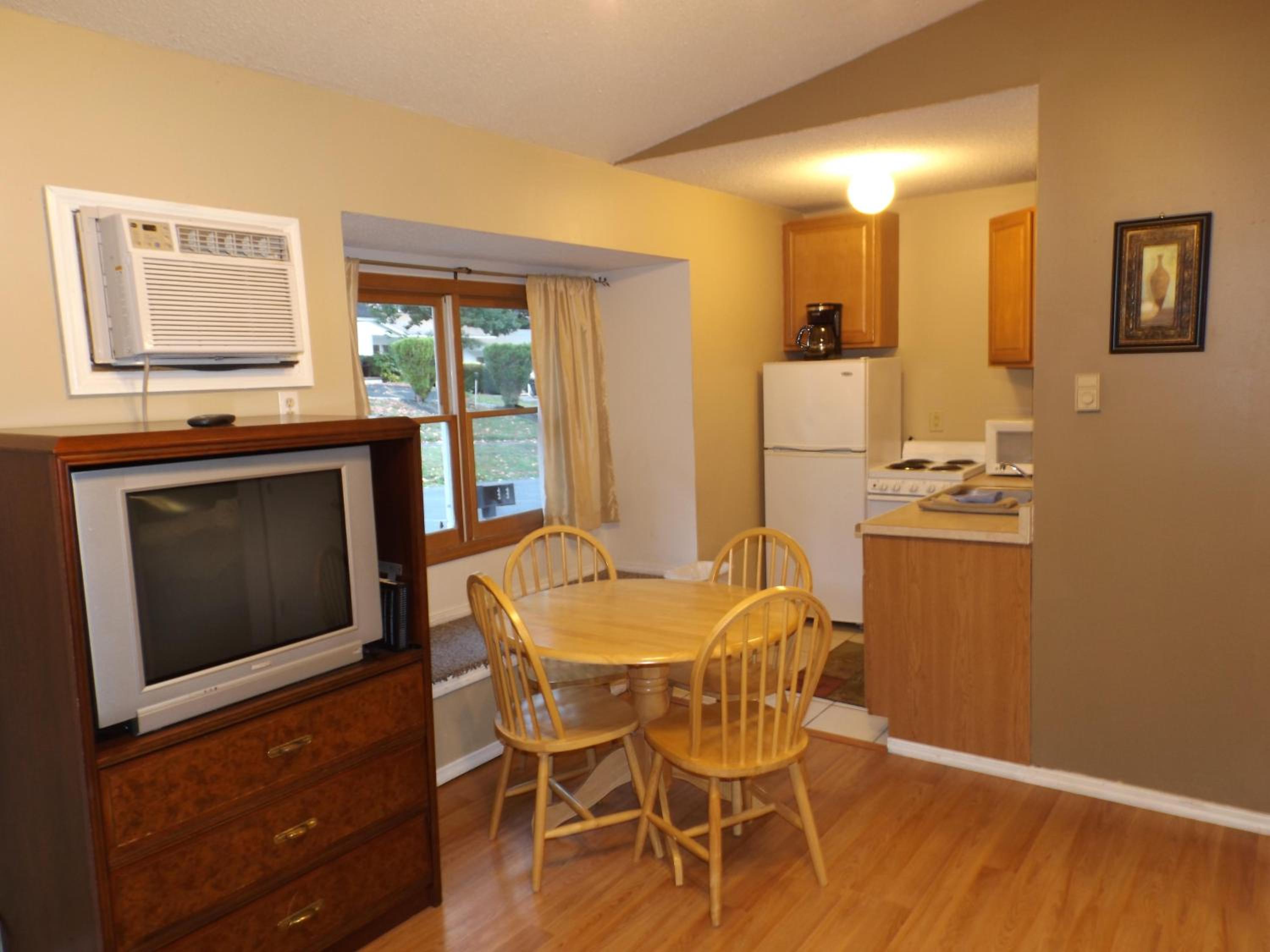 Queen Suite photo 2