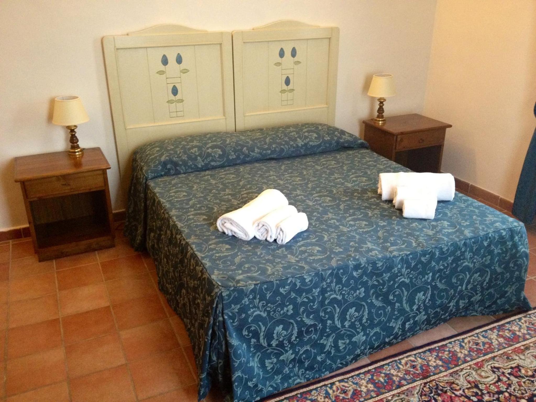 Double Room - Photo 7