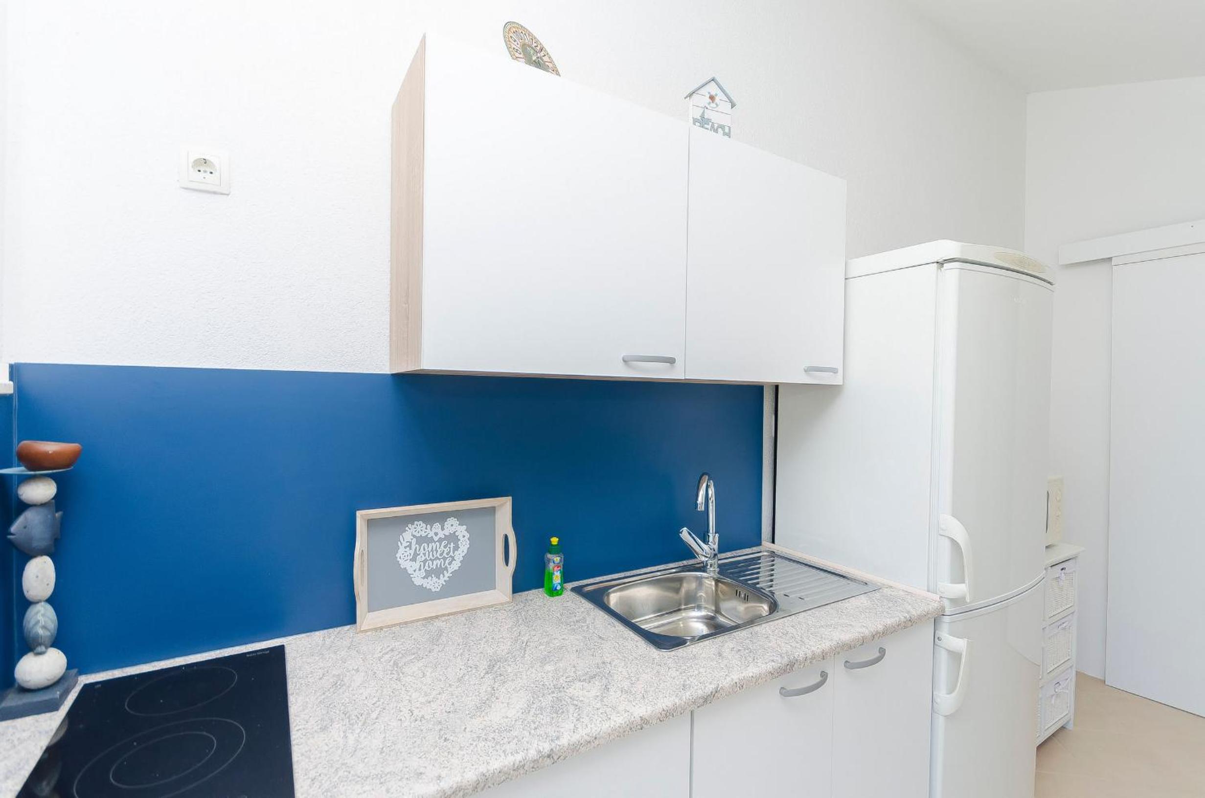 One-Bedroom Apartment photo 3