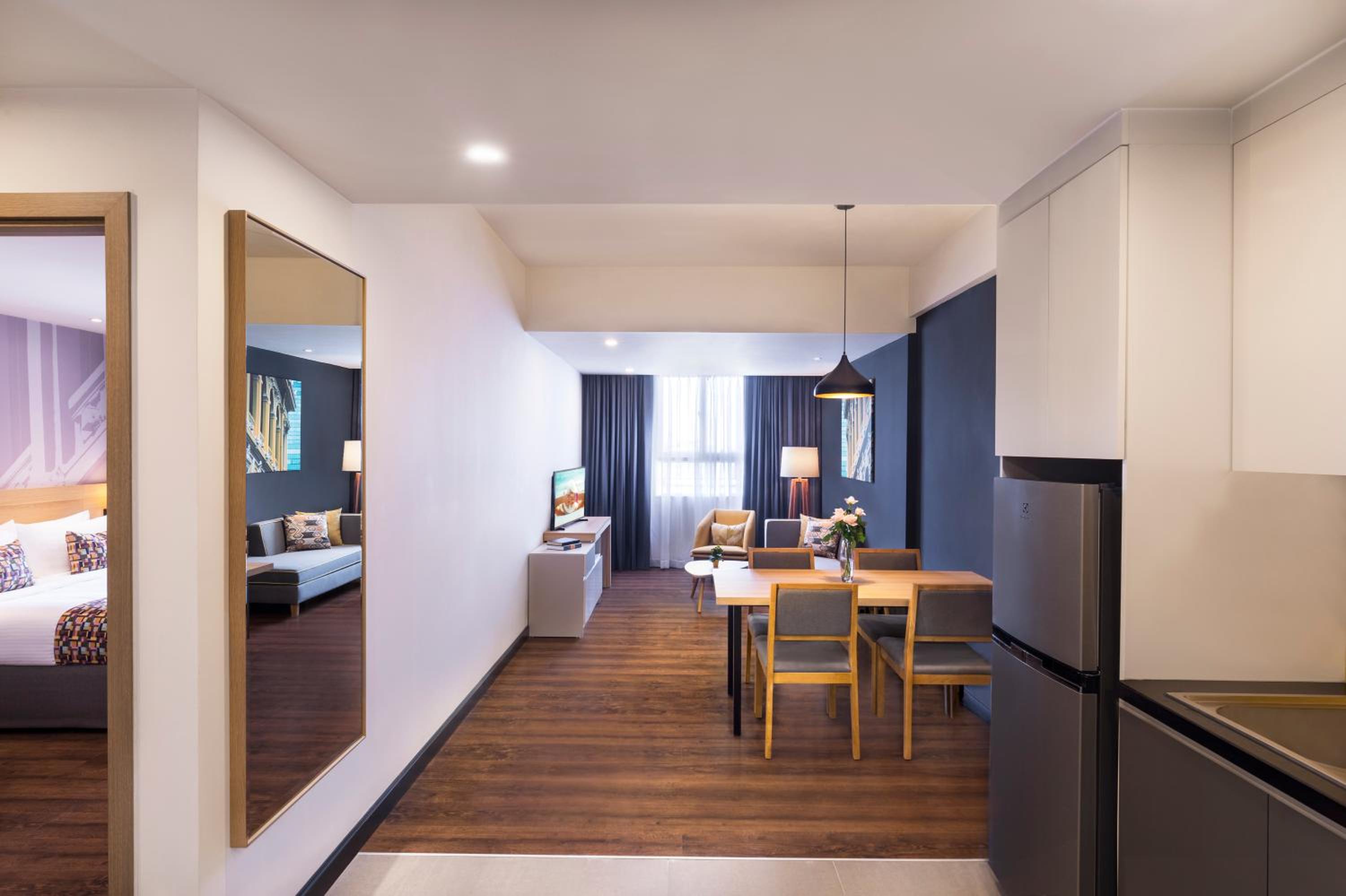 One-Bedroom Deluxe - Photo 2