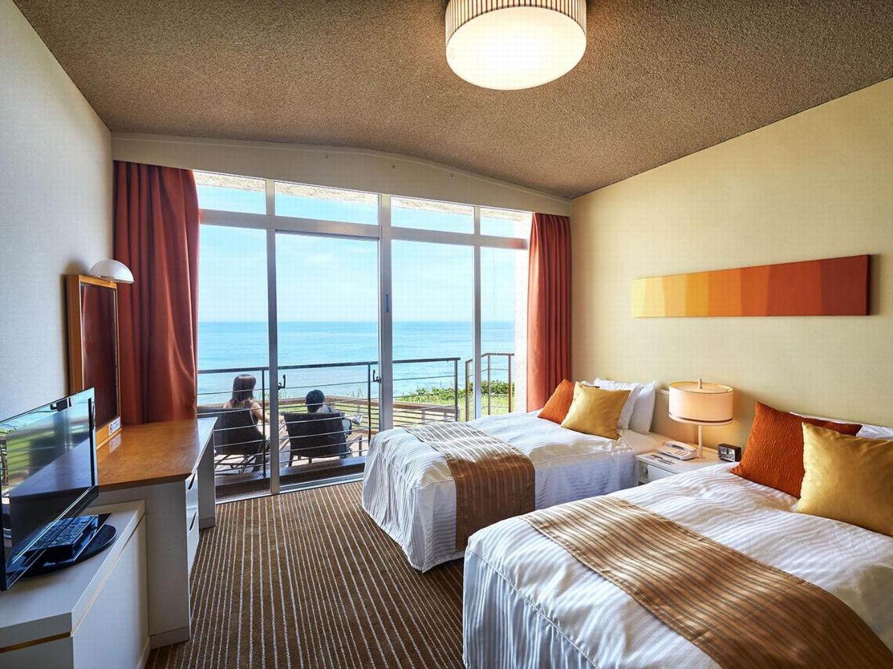 Room with Tatami Area and Terrace - Photo 1