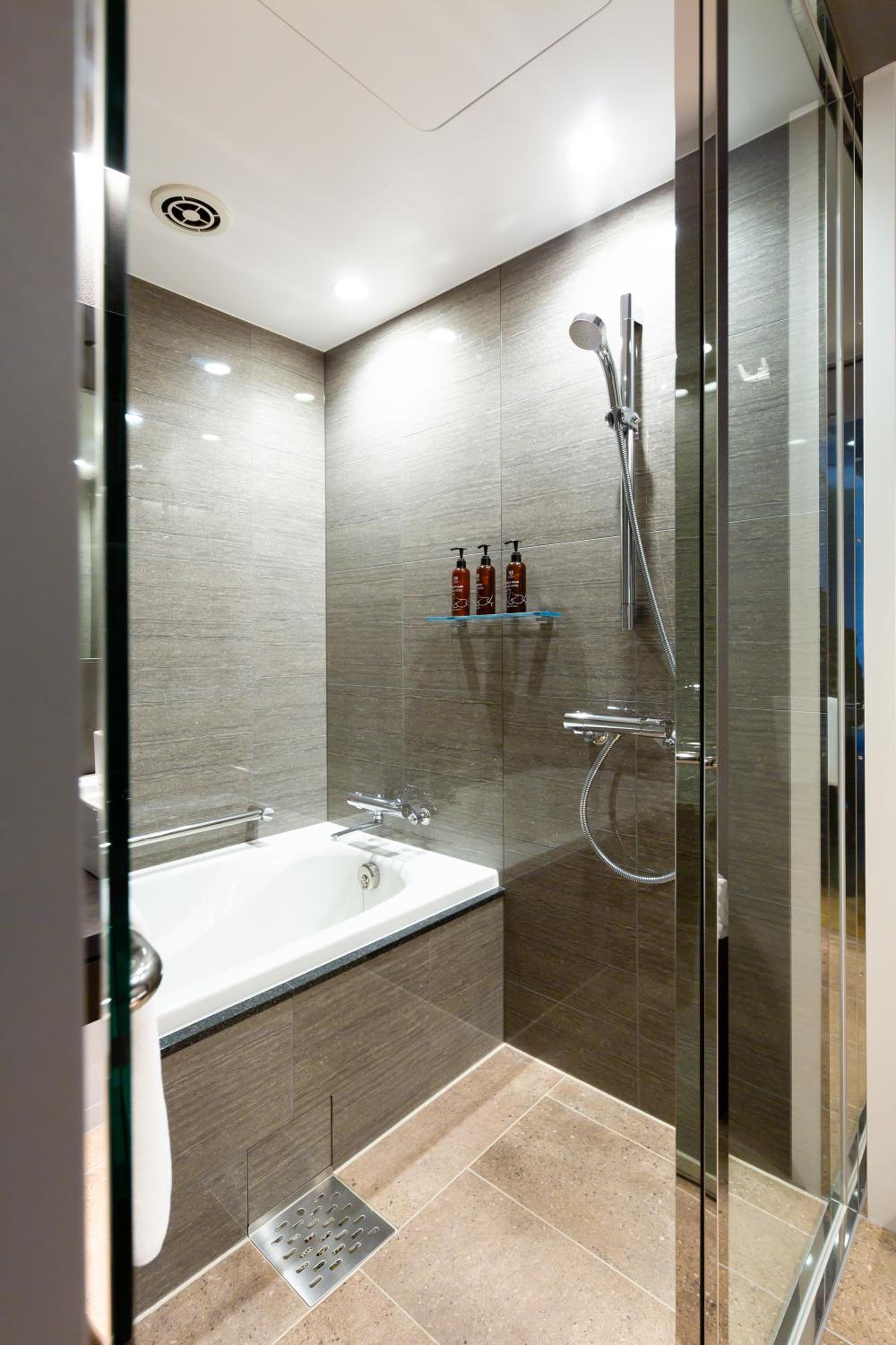 Deluxe Triple Room - Photo 3