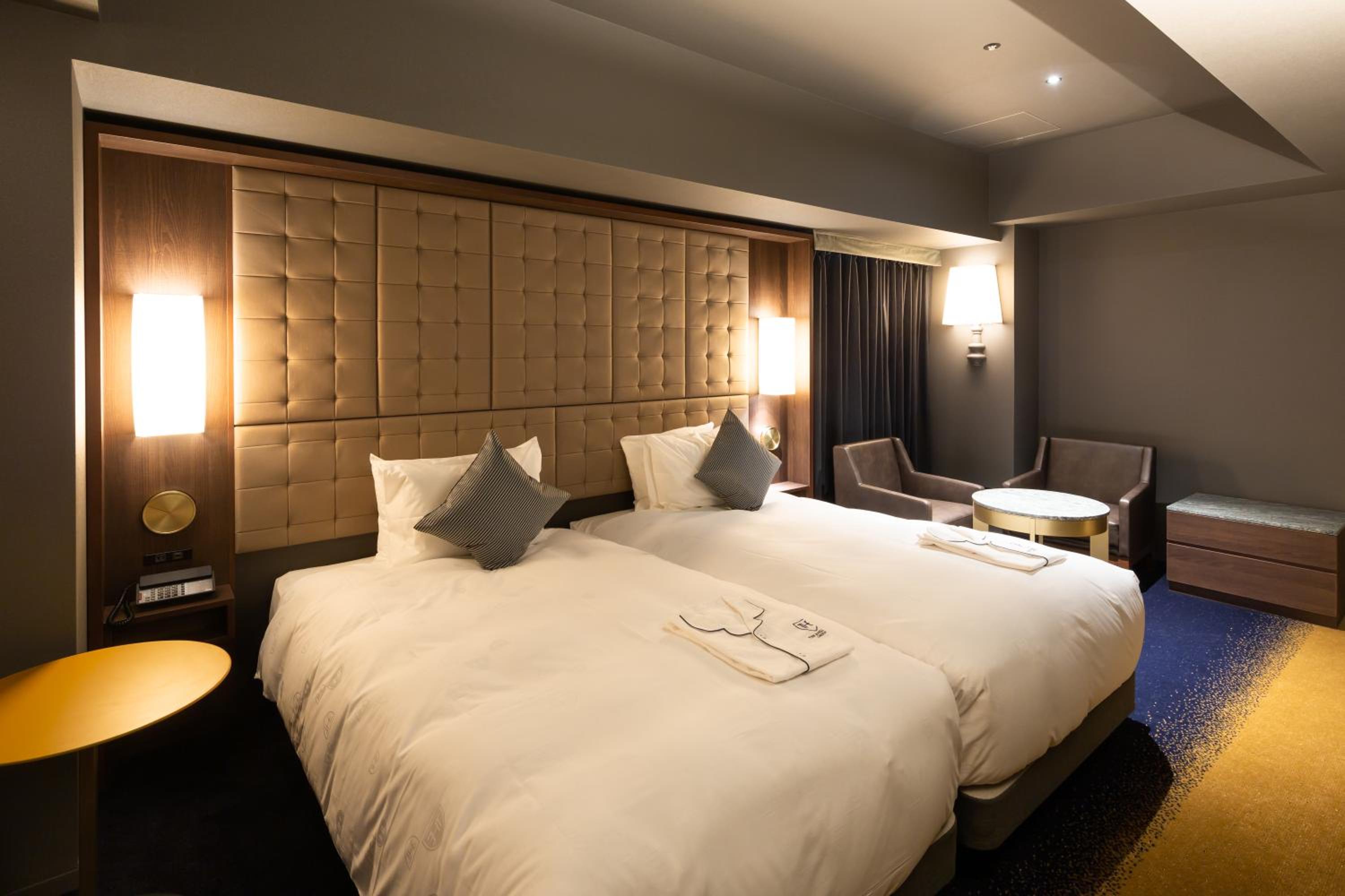 Deluxe Twin Room - Photo 9