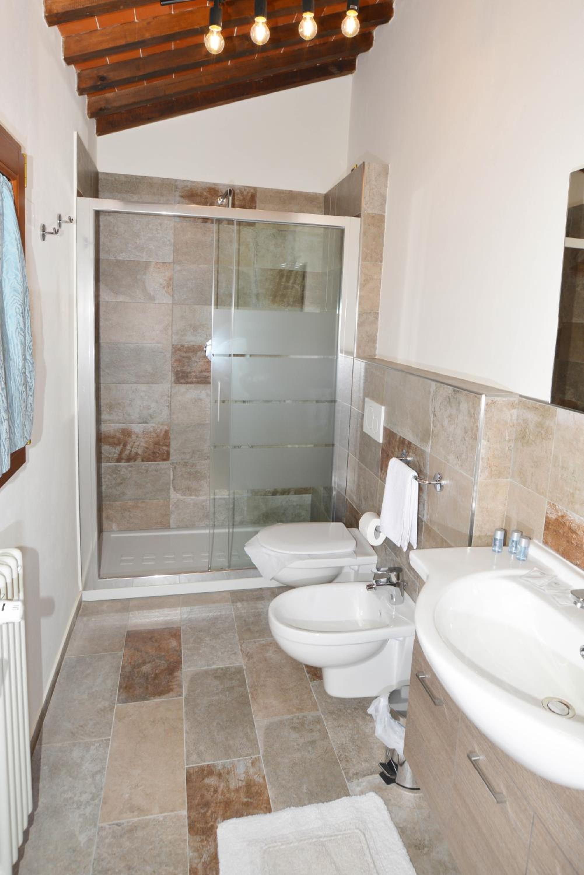 Superior Triple Room - Photo 4
