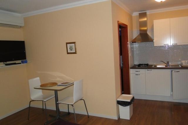 Studio Apartment photo 3