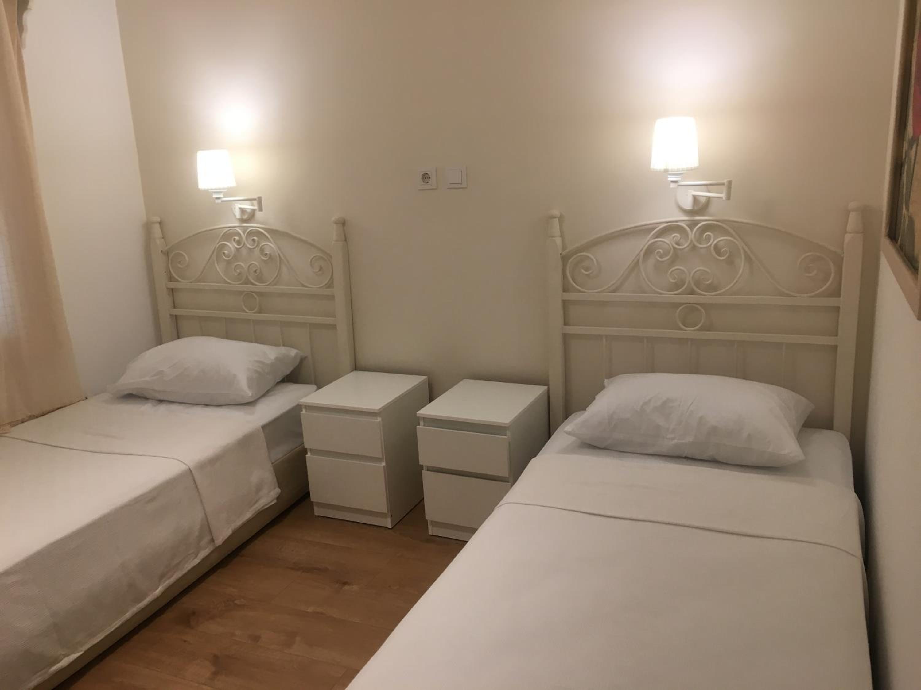 Comfort Twin Room - Photo 9