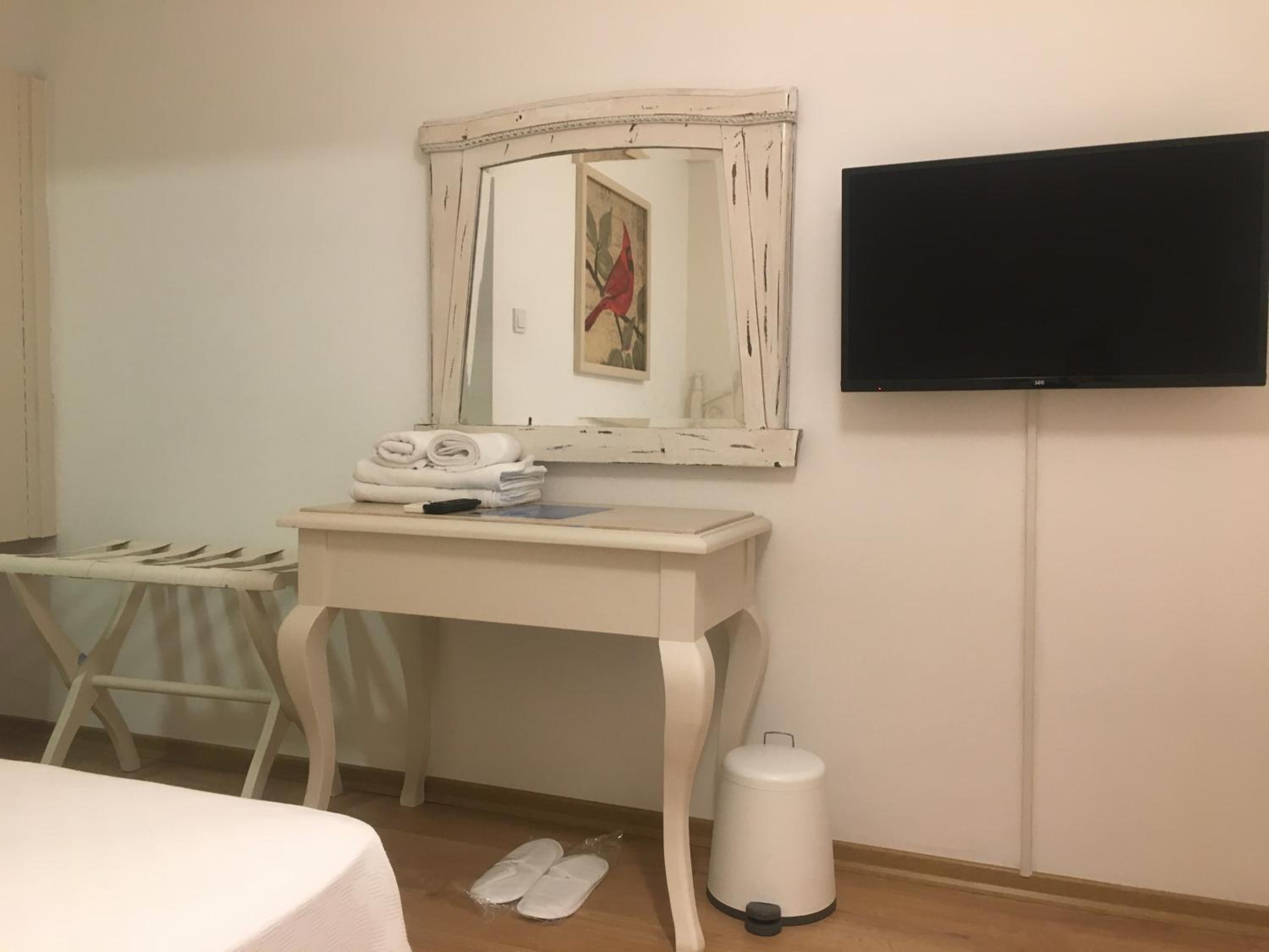 Comfort Twin Room - Photo 8