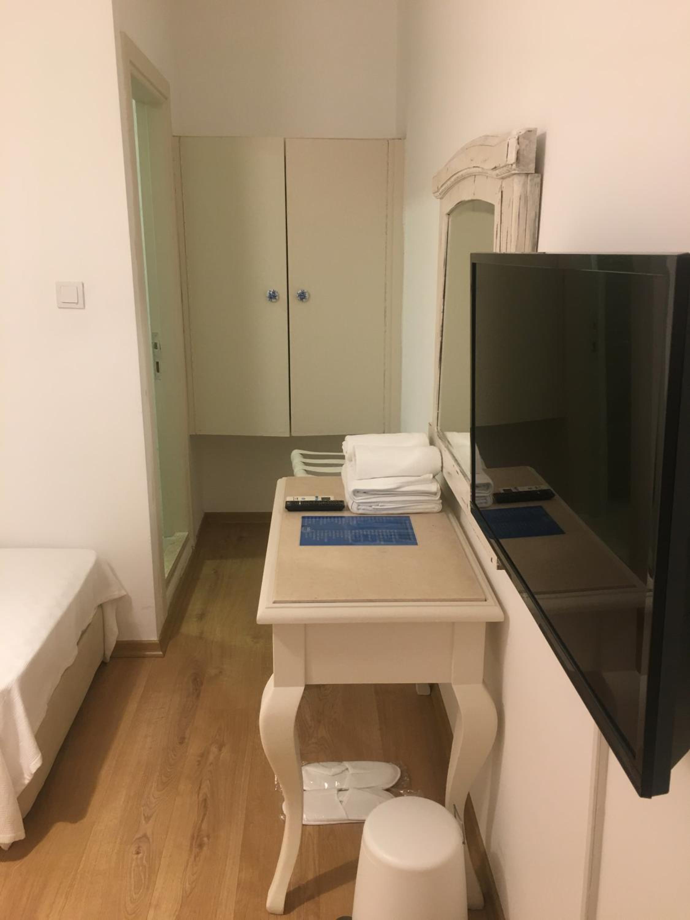 Comfort Twin Room - Photo 5