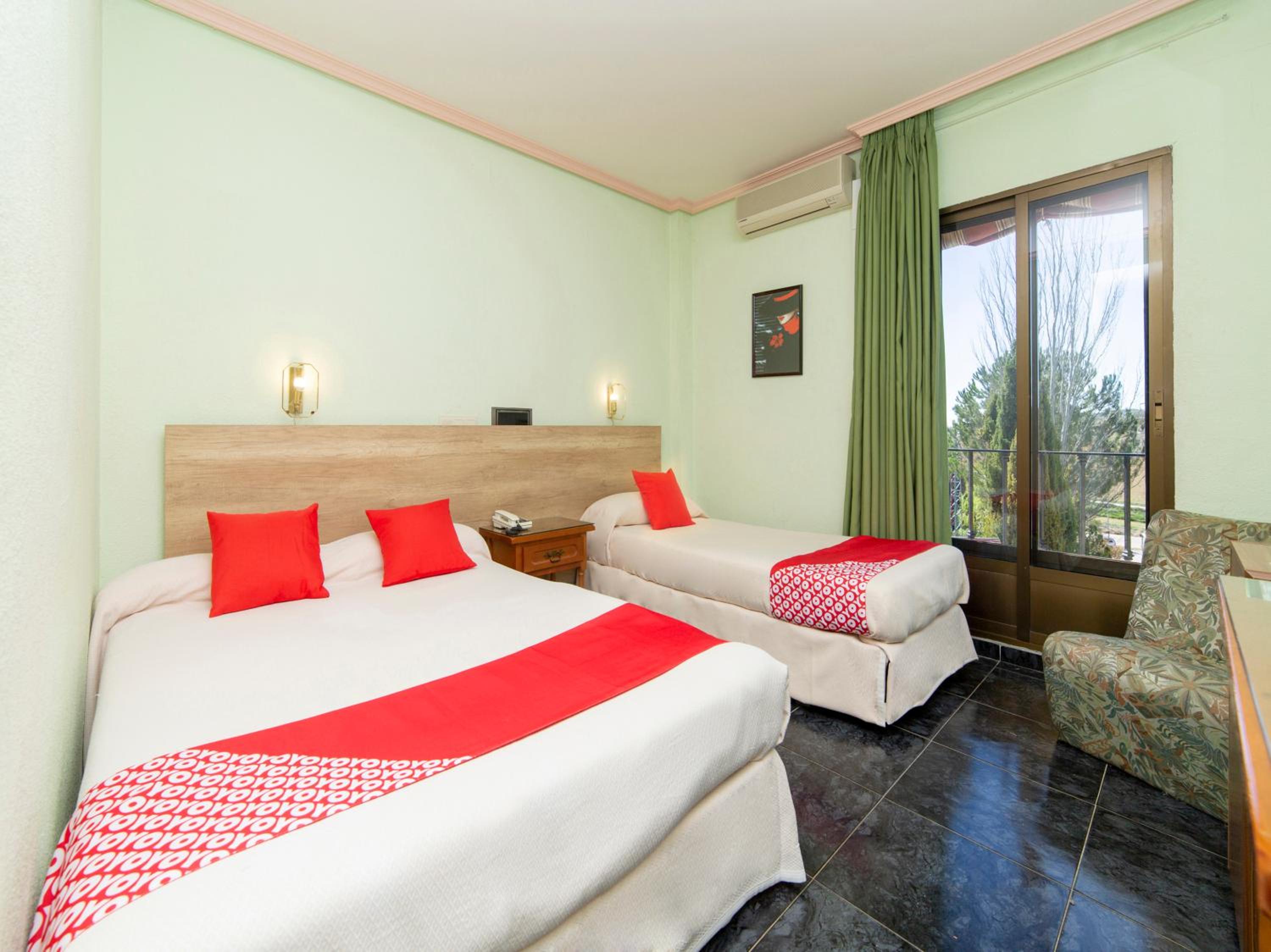 Triple Room - Photo 1