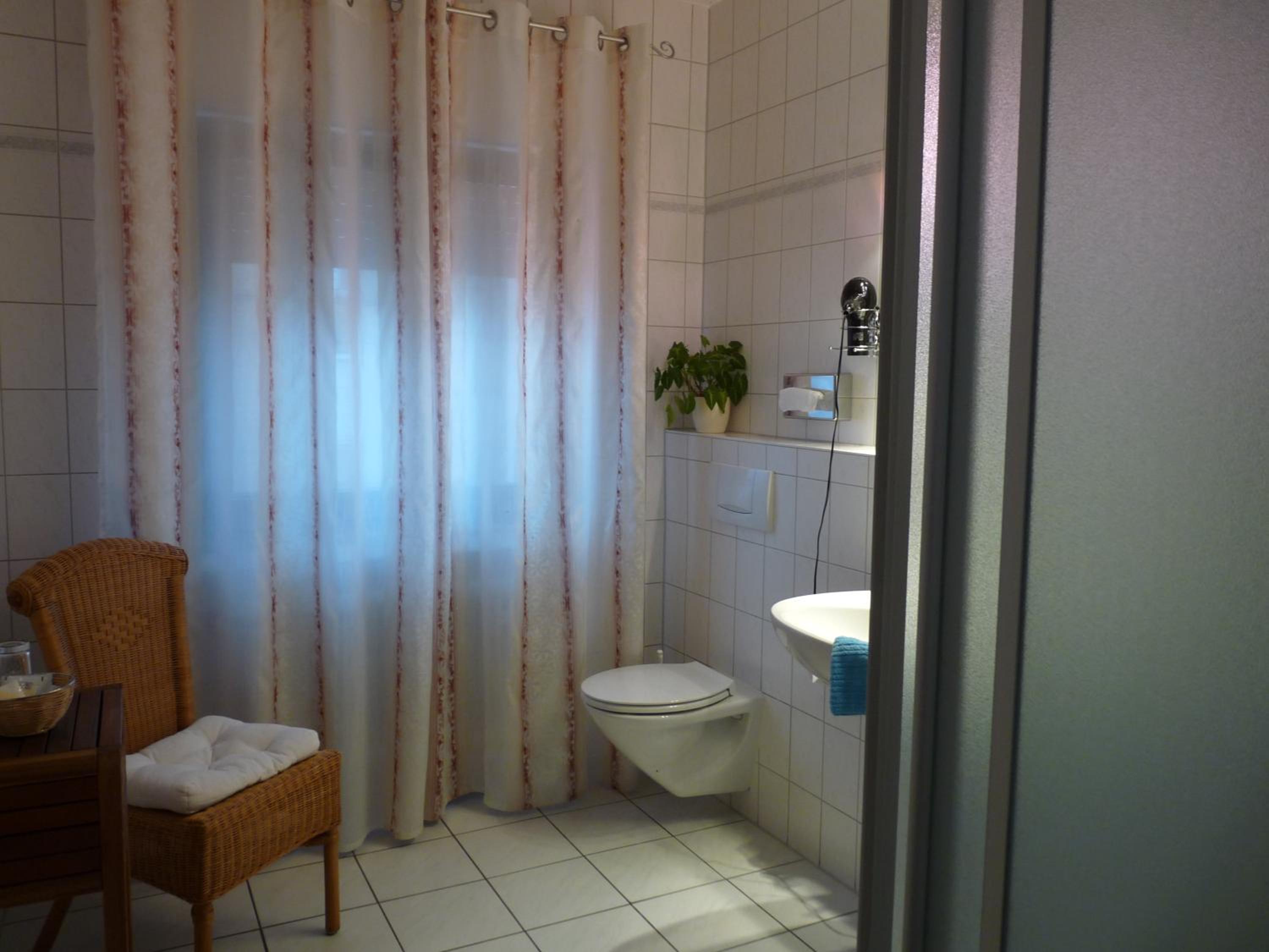 Double Room - Photo 10