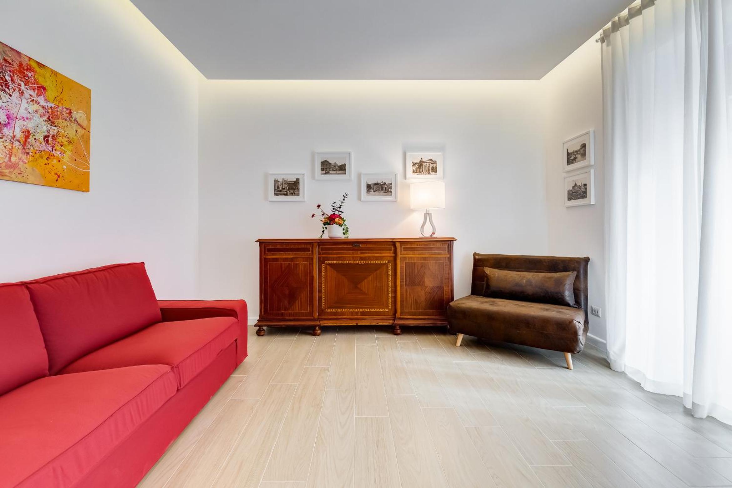 Three-Bedroom Apartment photo 3