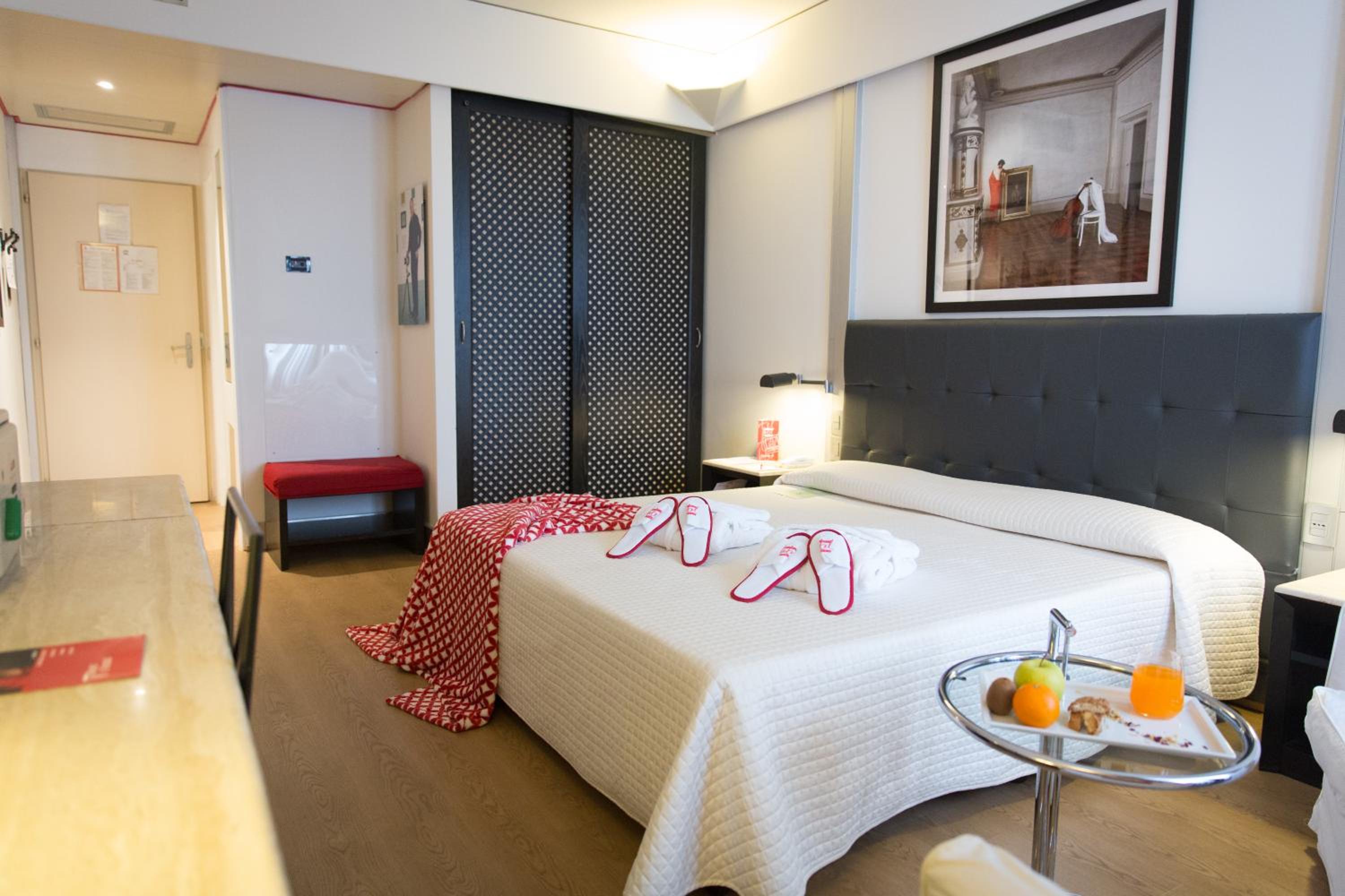 Classic Plus Double Room ( 1 Adult )  - Photo 3