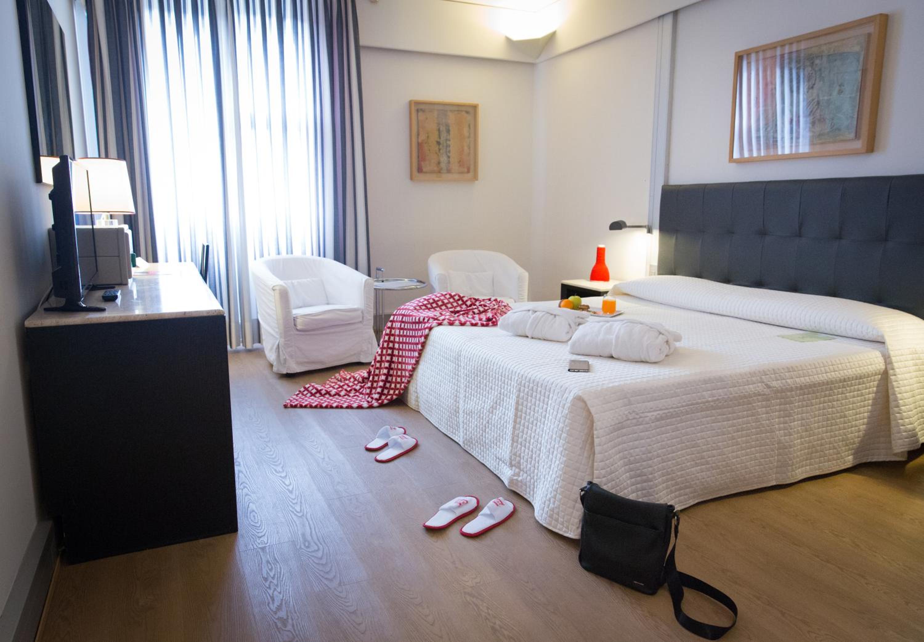 Classic Plus Double Room ( 1 Adult )  - Photo 1