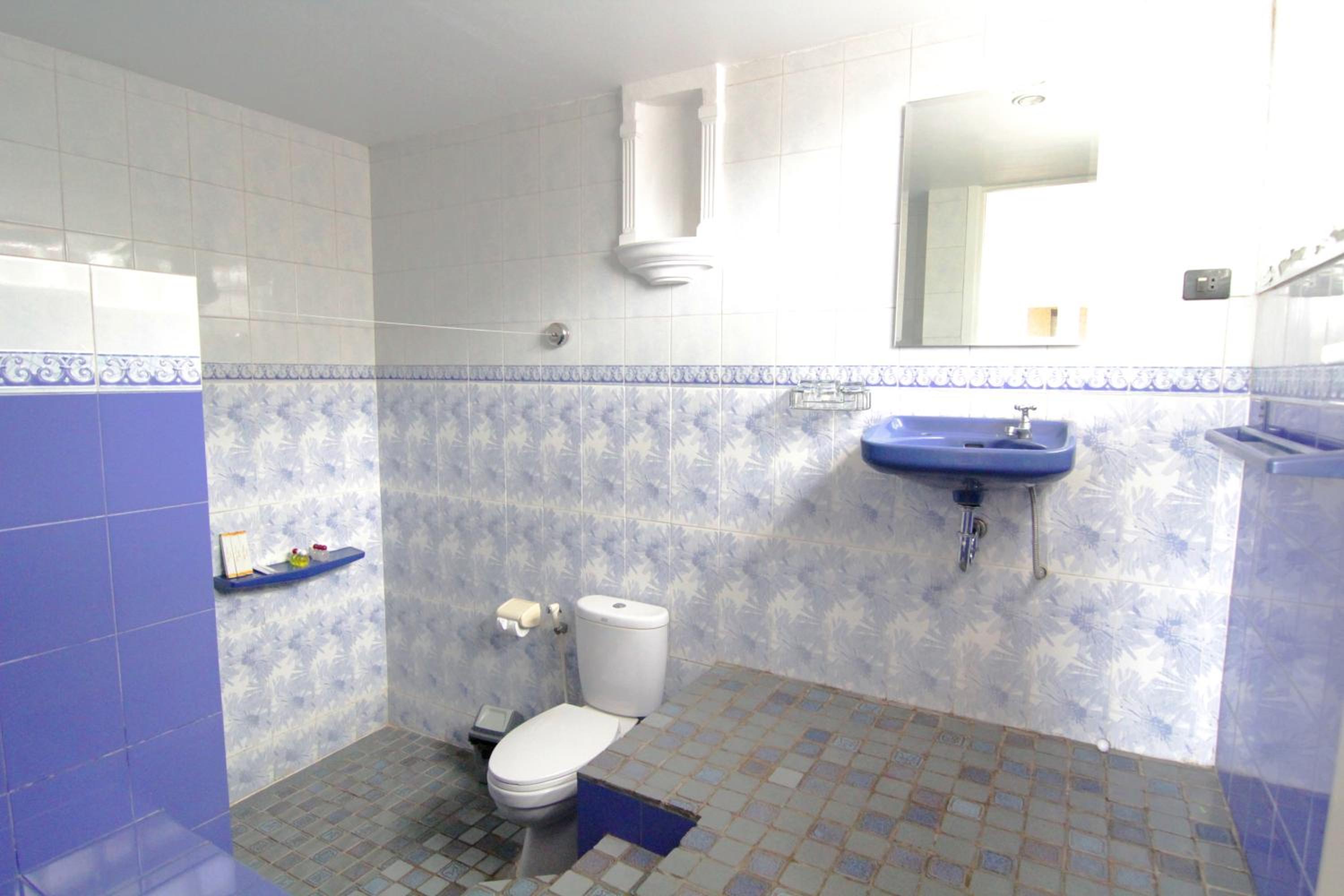 Deluxe Triple Room photo 3