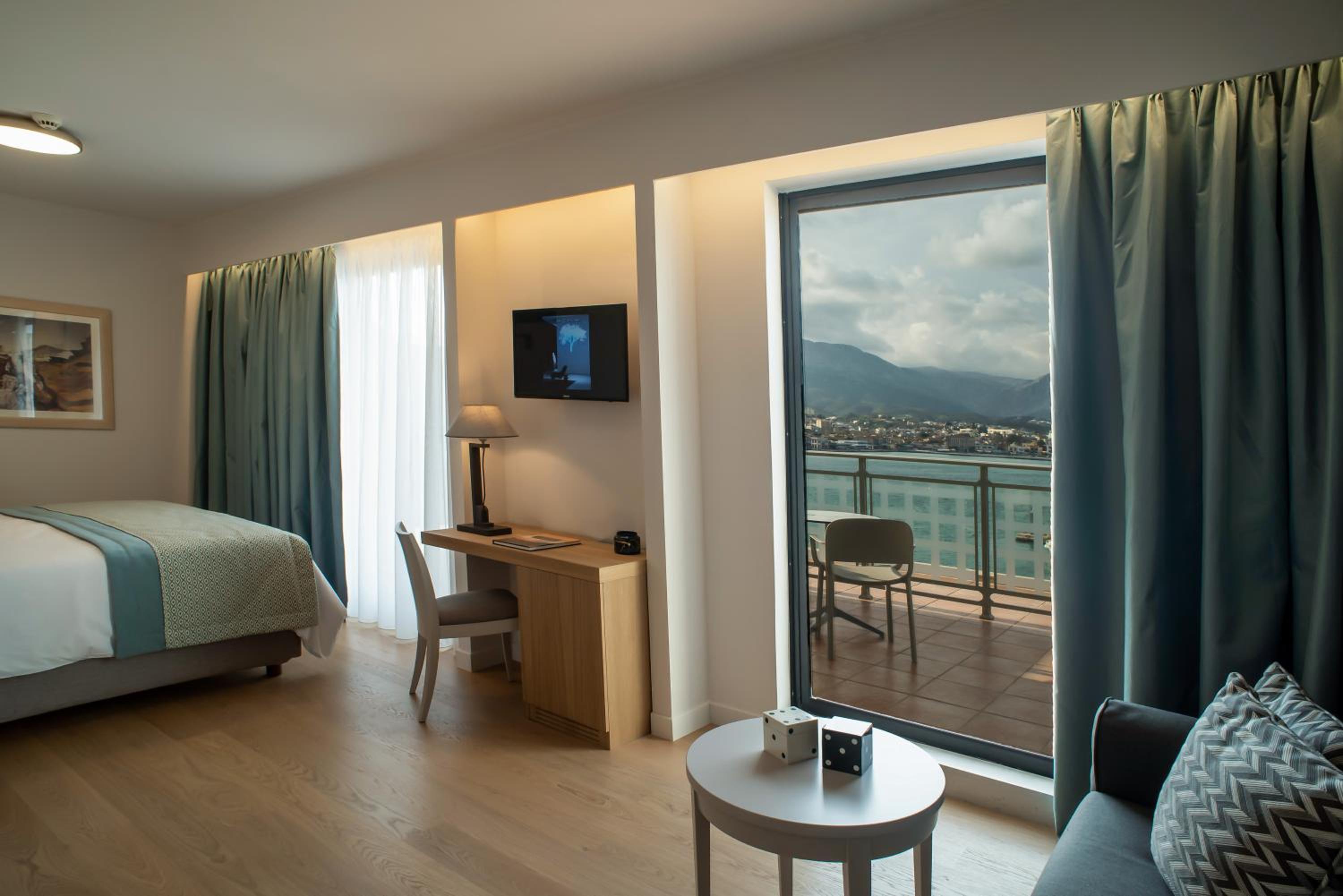 Roof Top Suite with Sea View