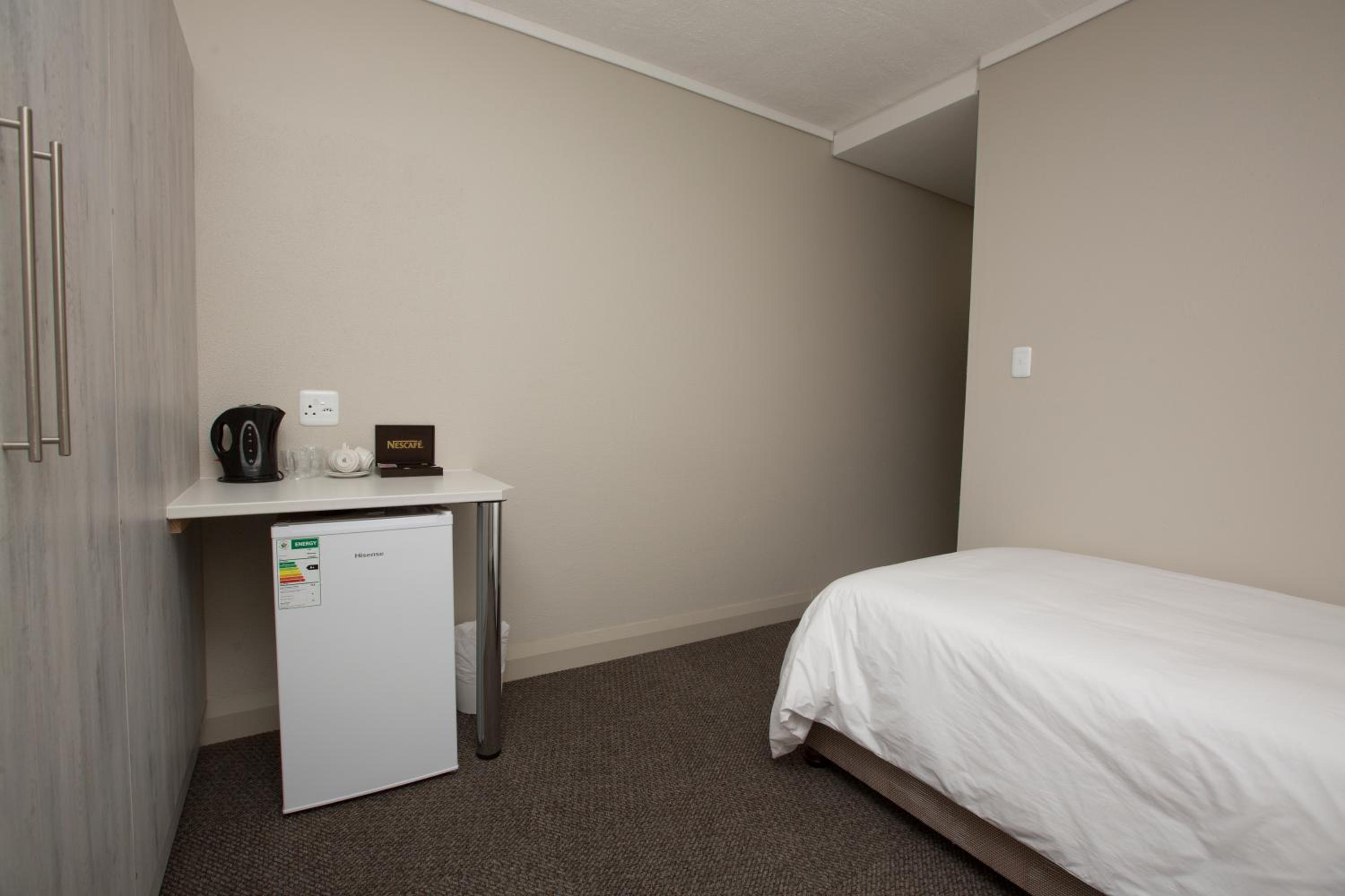 Triple Room with Balcony - Photo 6