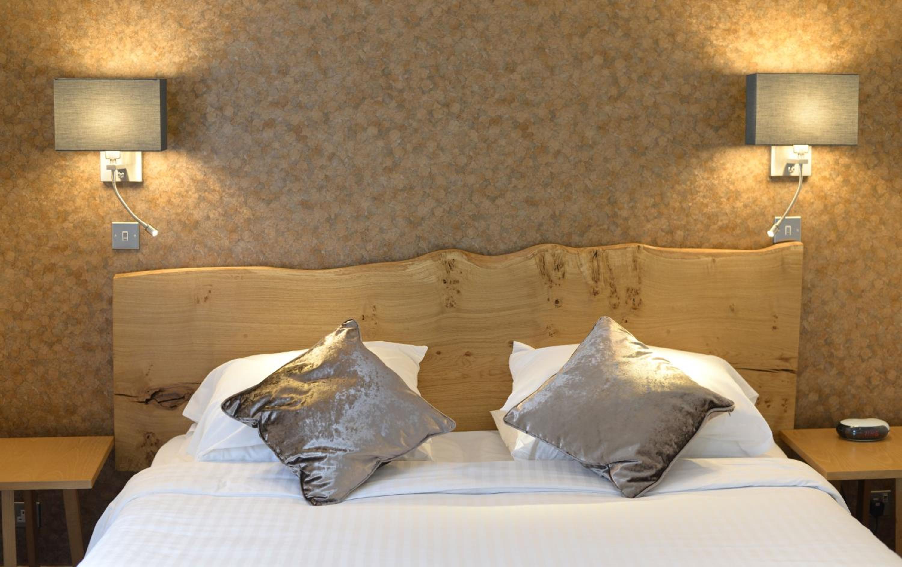 Superior Double Lodge - Photo 2