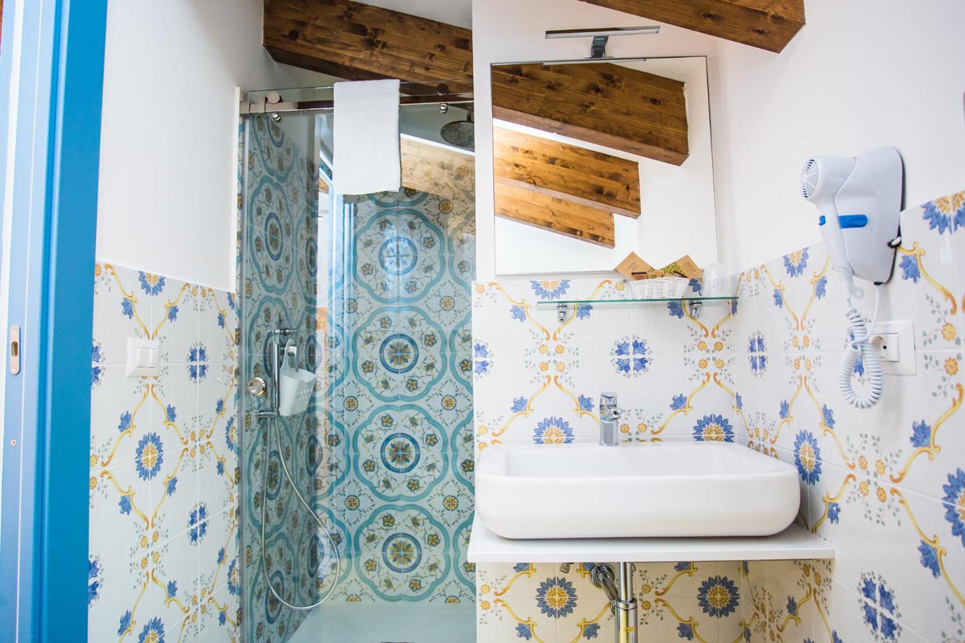 Double or Twin Room with Terrace