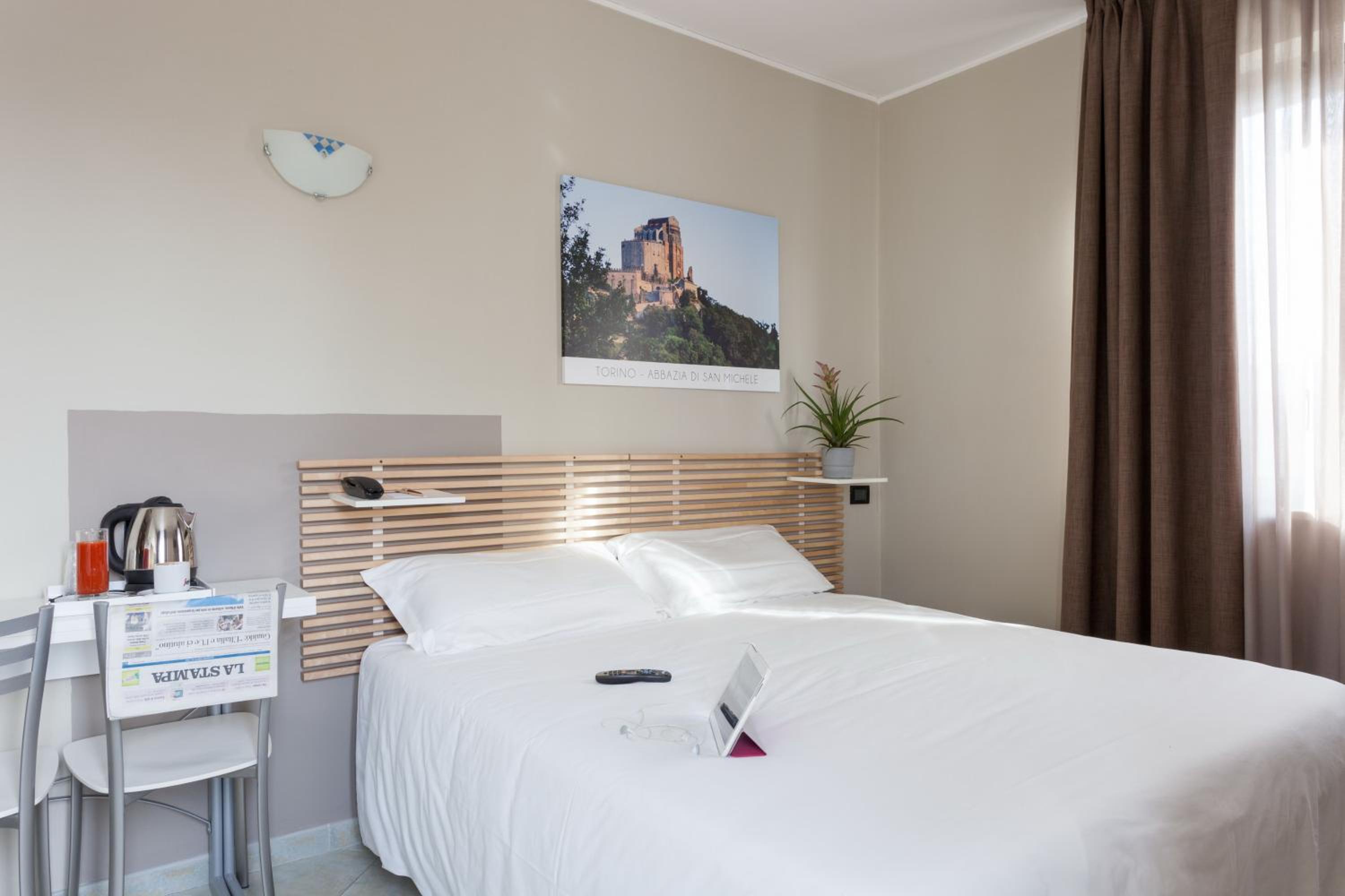 Double Room - Photo 7