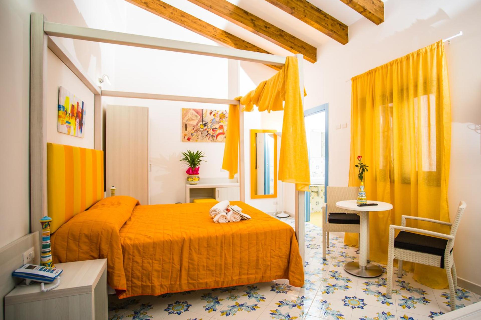 Deluxe Double Room with Shower photo 1