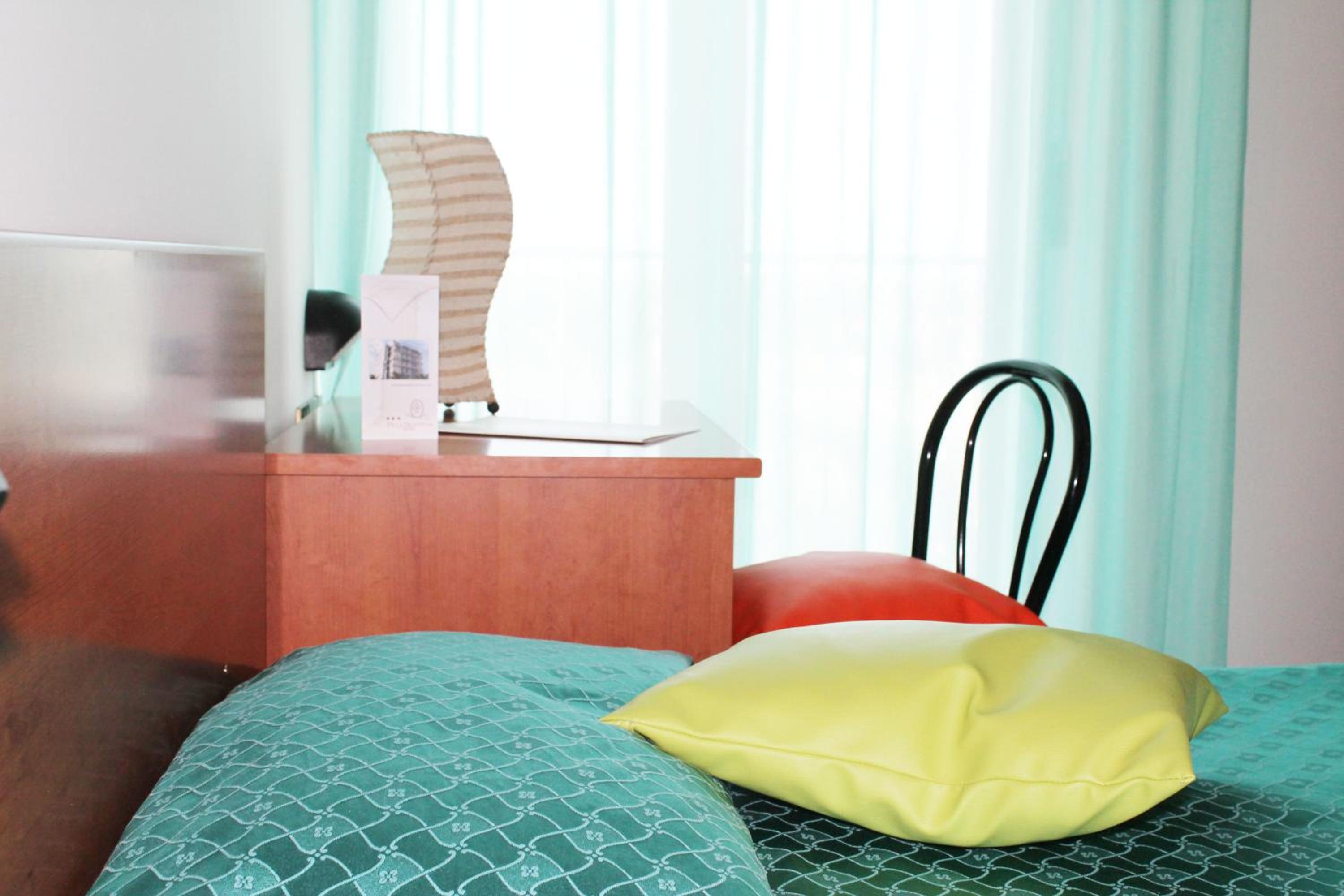 Single Room photo 3